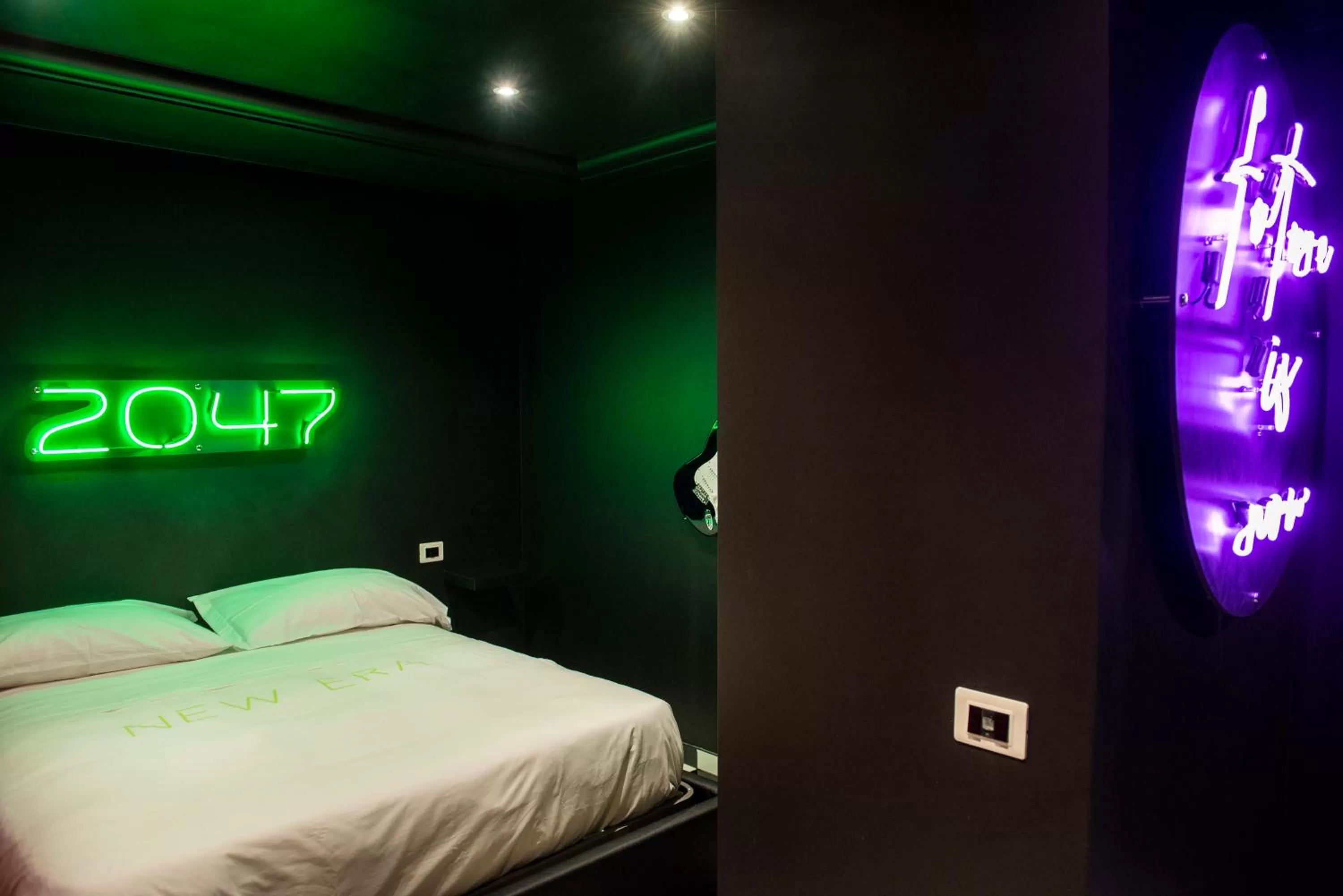 Bed in D'amelio'S suites