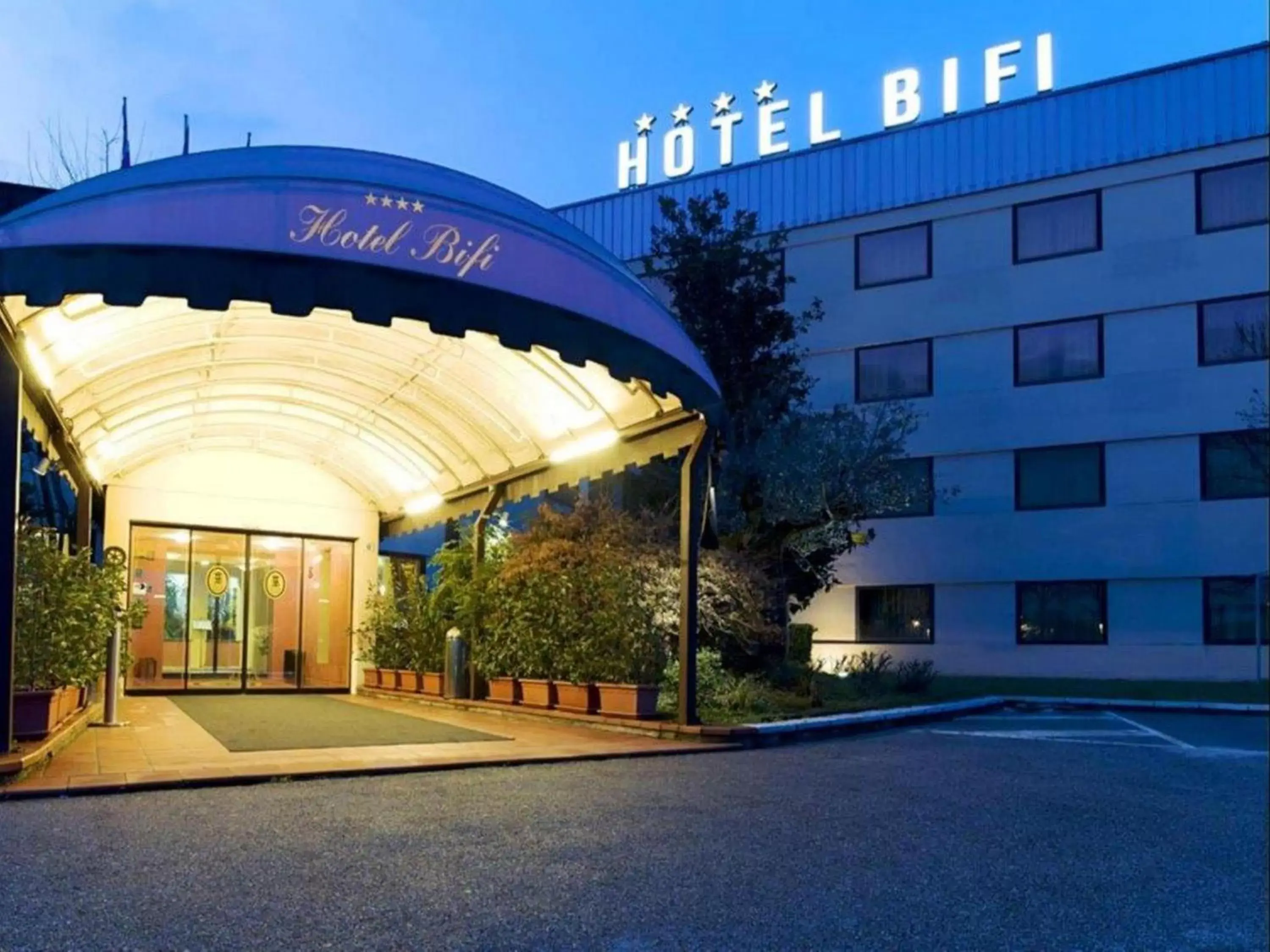 Facade/entrance in Hotel Bifi