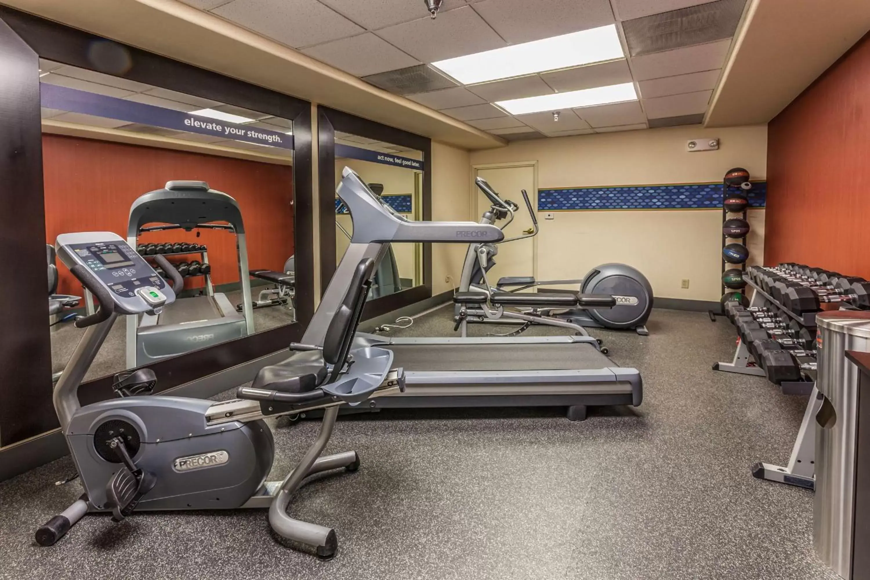 Fitness centre/facilities, Fitness Center/Facilities in Hampton Inn Colorado Springs-Airport