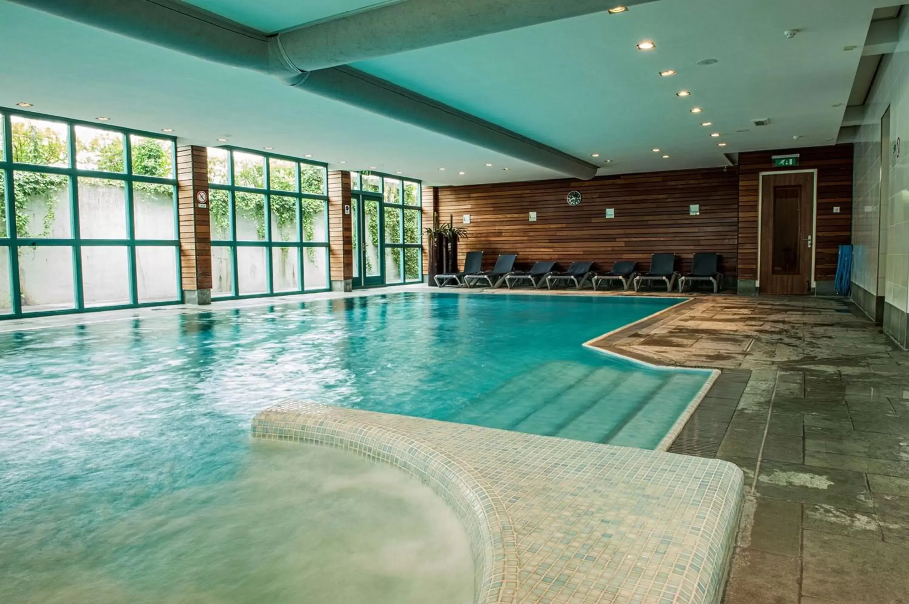 On site, Swimming Pool in Best Western Hotel Nobis Eindhoven-Venlo A67