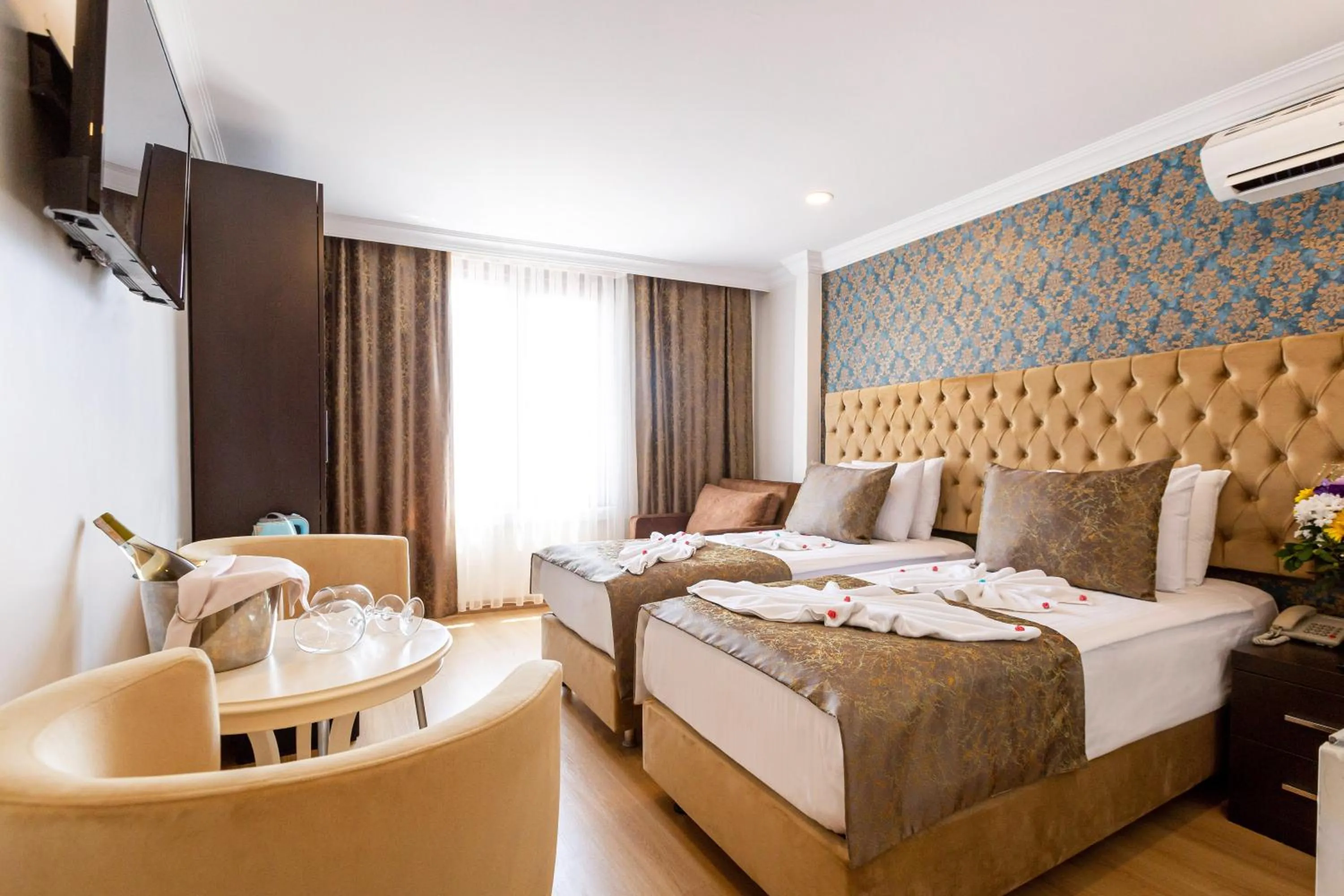 Photo of the whole room, Bed in Kumru Hotel