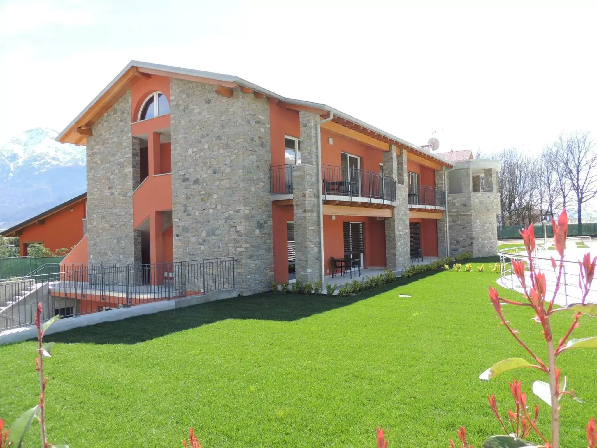 Property Building in Residence Villa Paradiso