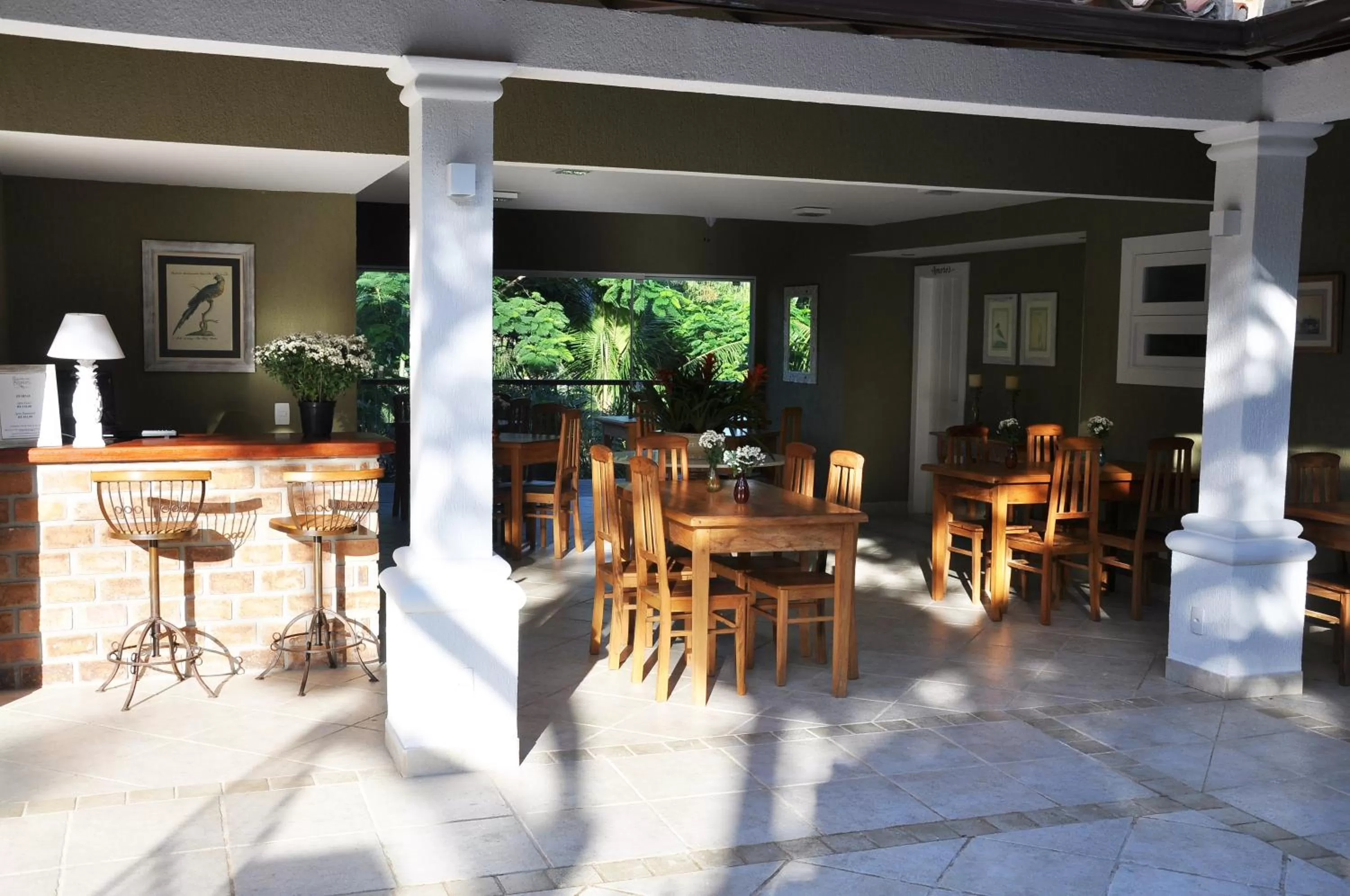 Restaurant/places to eat in Pousada Dos Búzios