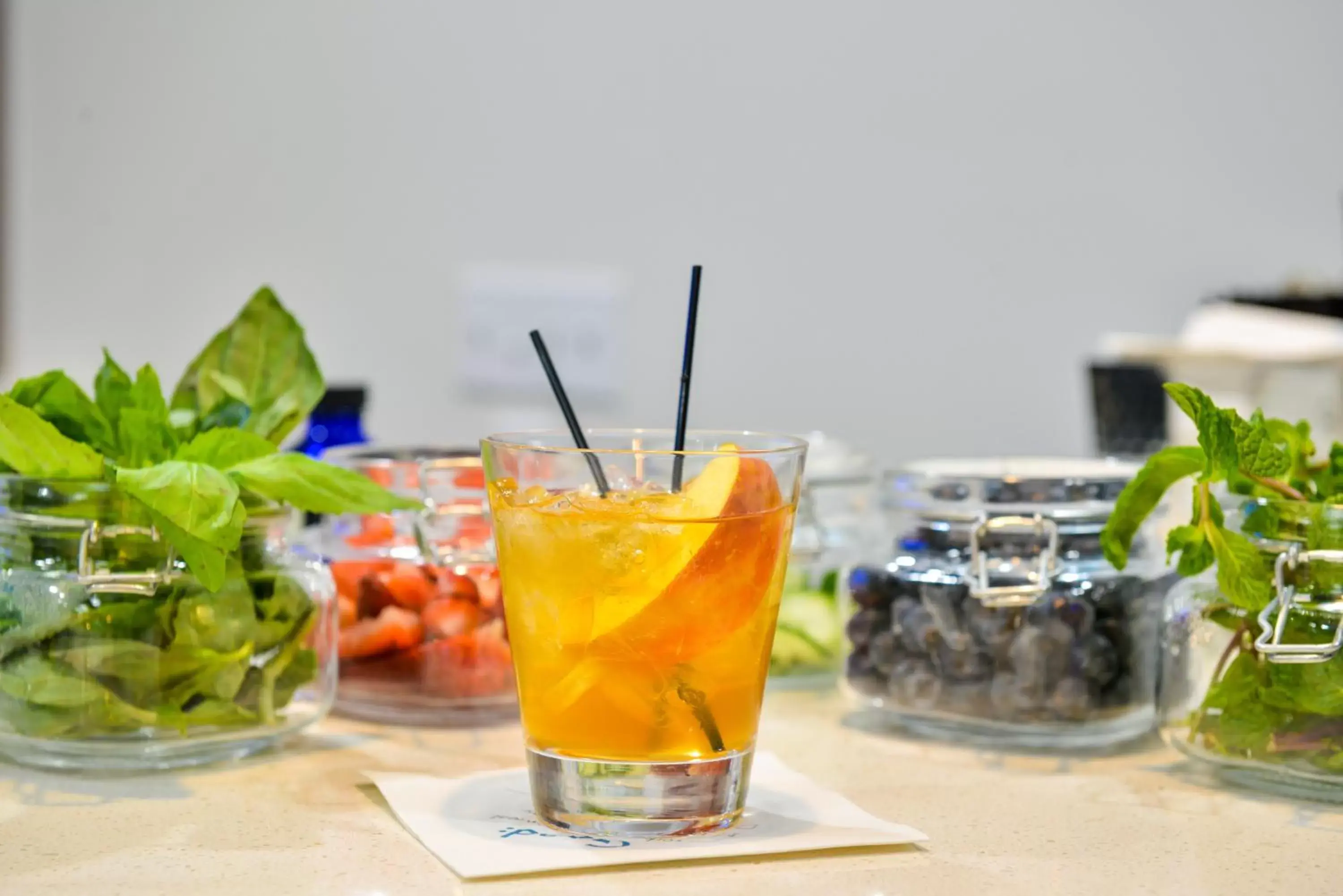 Lounge or bar in EVEN Hotel Seattle Downtown - Lake Union by IHG Lounge or bar in EVEN Hotel Seattle Downtown - Lake Union by IHG