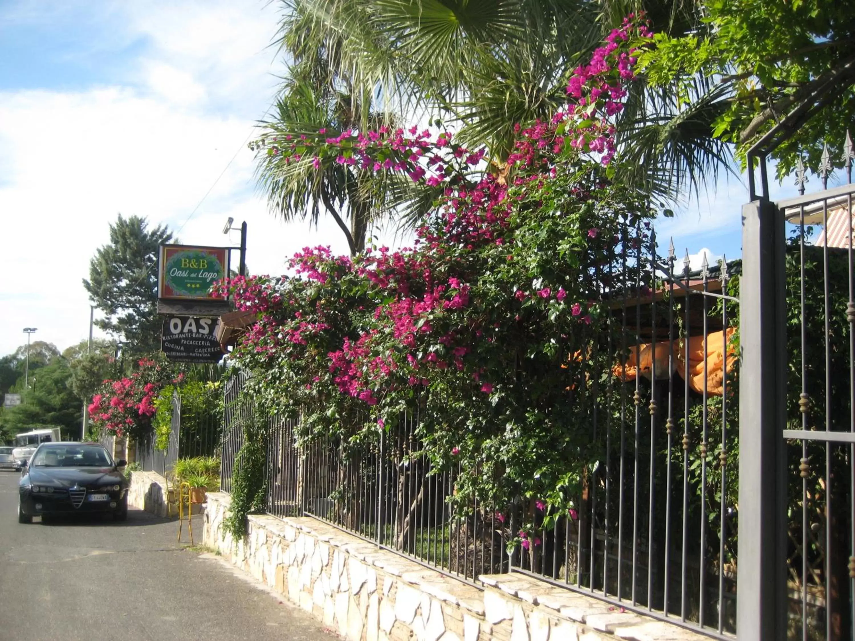 Facade/entrance, City View in Oasi del Lago