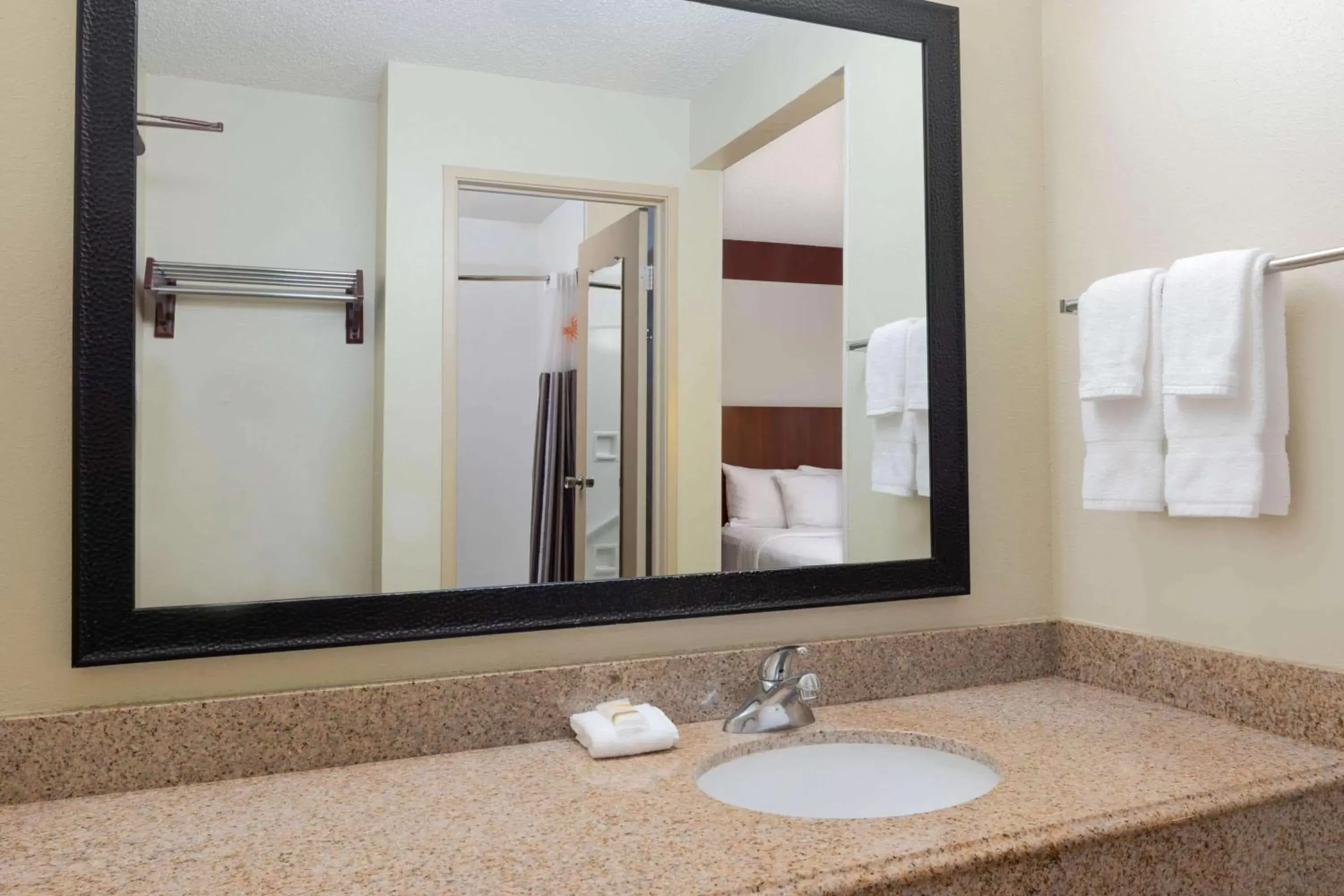 Photo of the whole room, Bathroom in La Quinta by Wyndham Savannah Southside