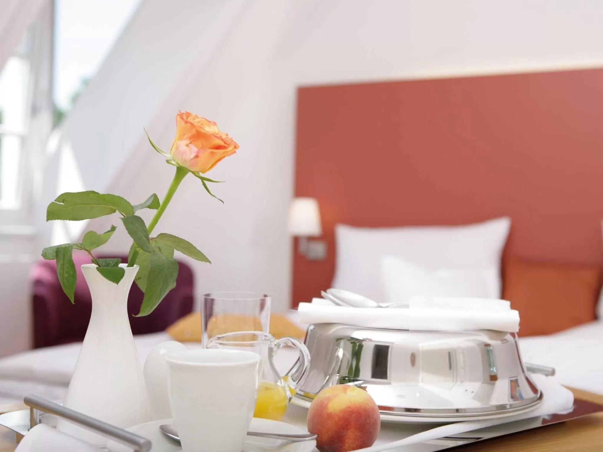 Photo of the whole room, Bed in Parkhotel Wolfsburg