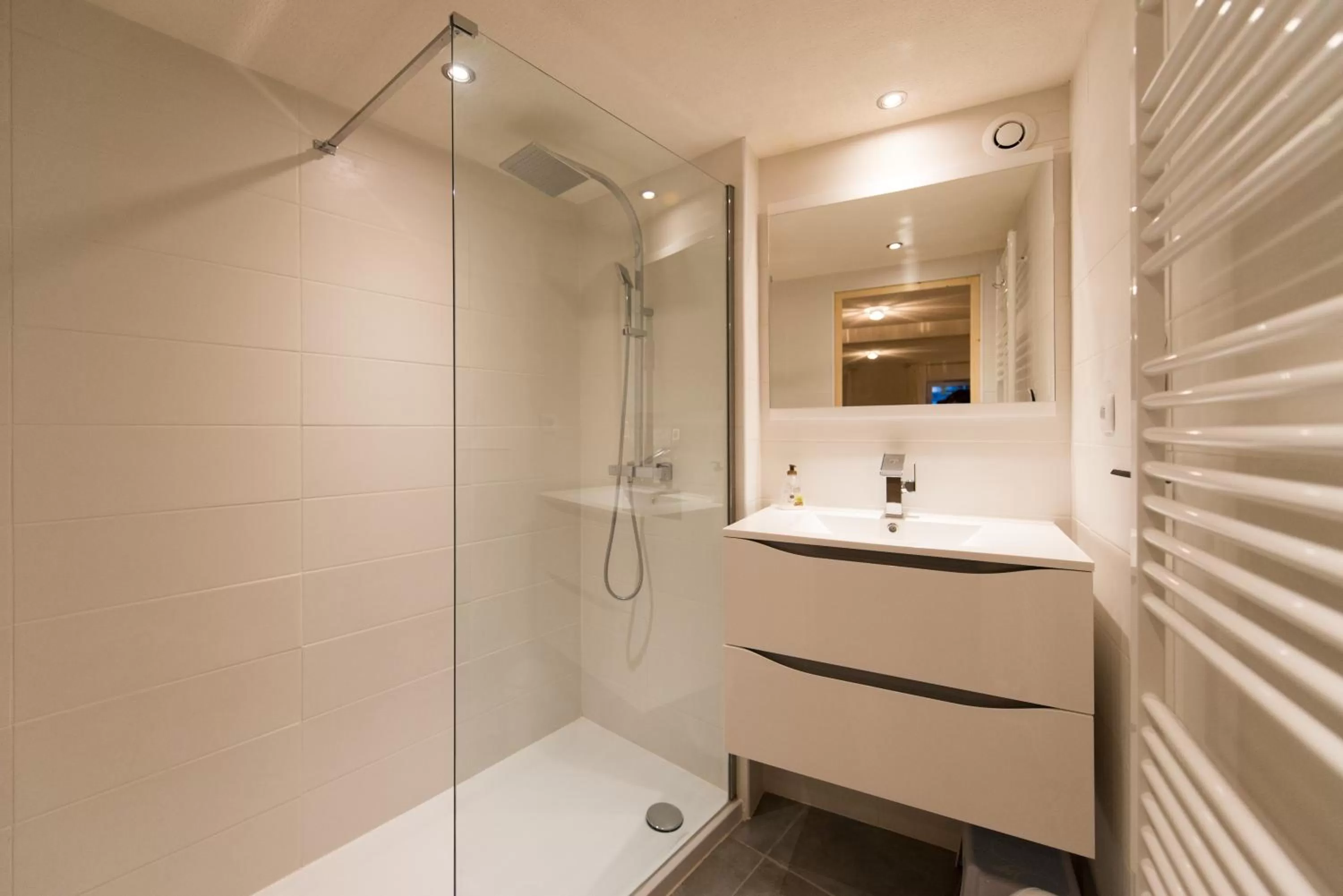 Bathroom in Maison d'hôtes Aux Deux Cigognes