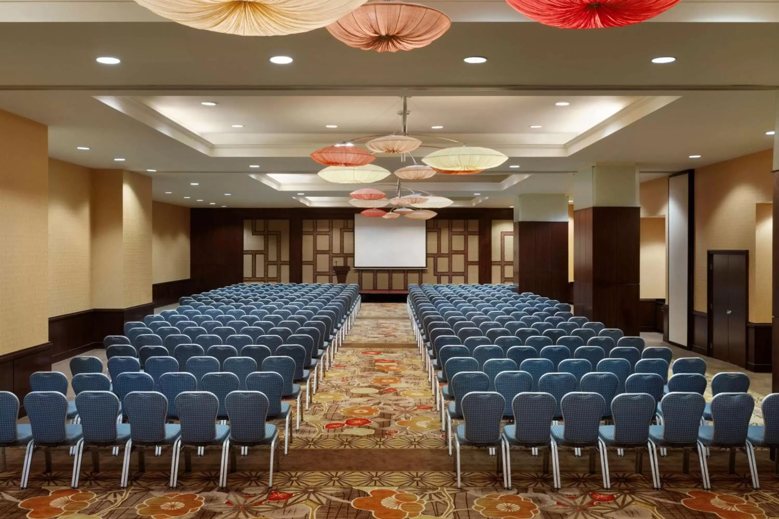 Meeting/conference room in Embassy Suites Los Angeles Glendale