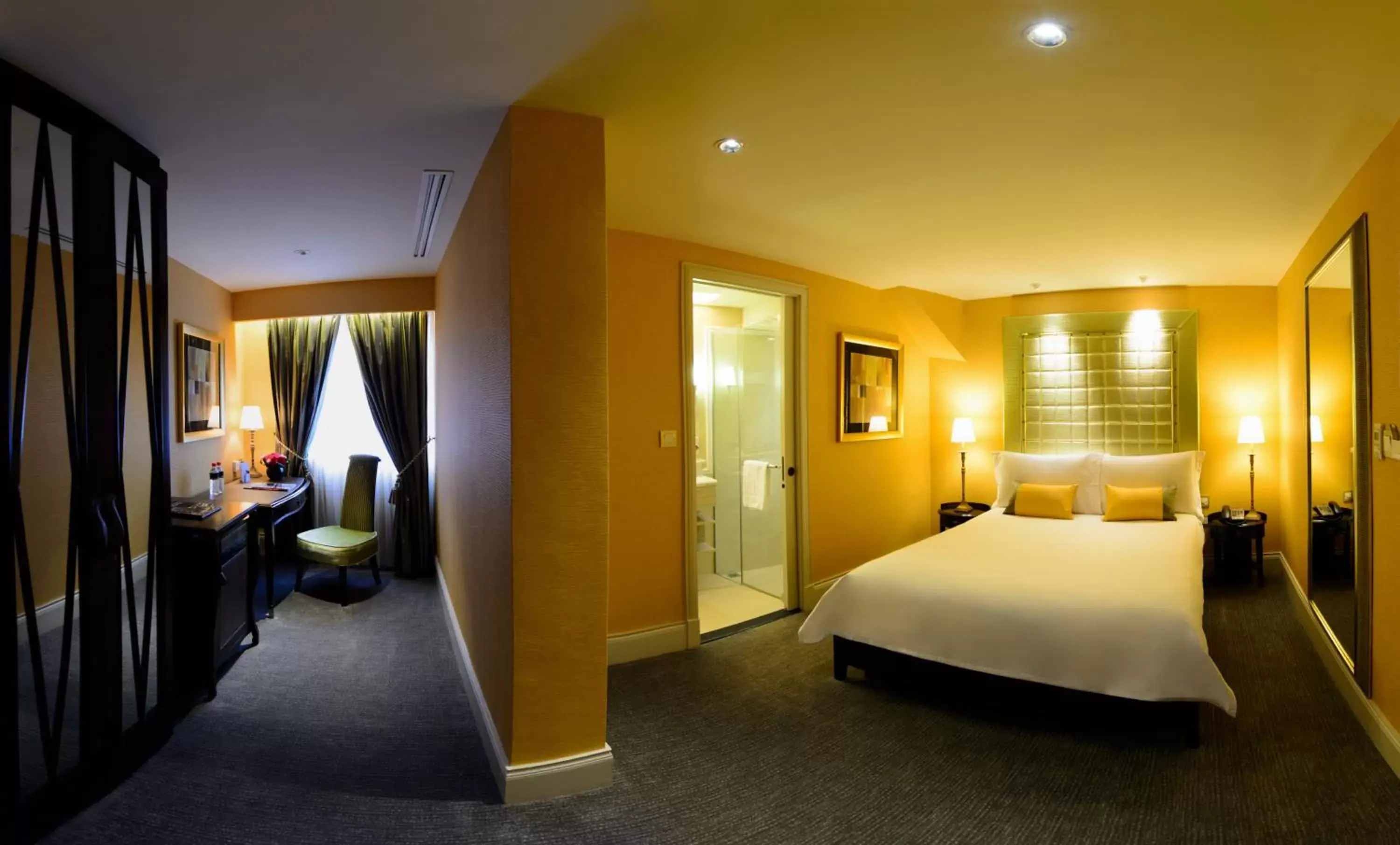 Photo of the whole room in The Scarlet Singapore Photo of the whole room in The Scarlet Singapore