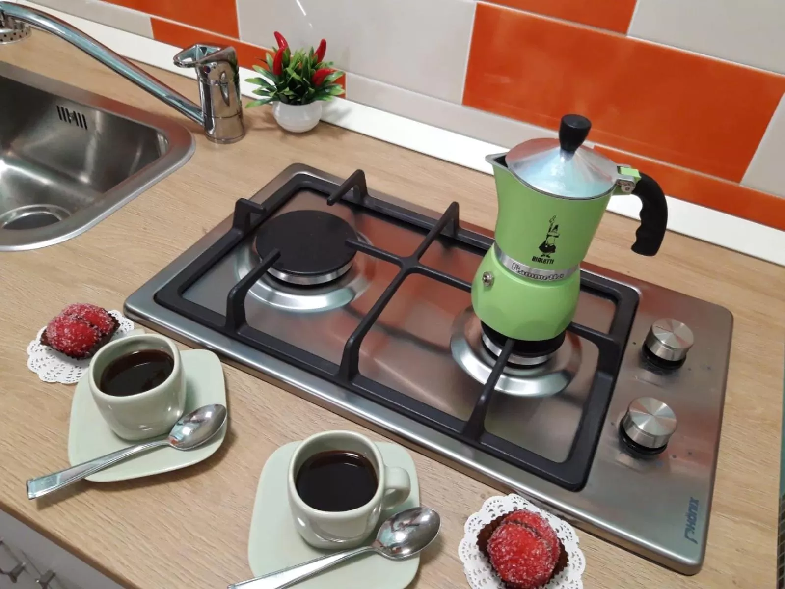 Breakfast, Kitchen/Kitchenette in Lilly