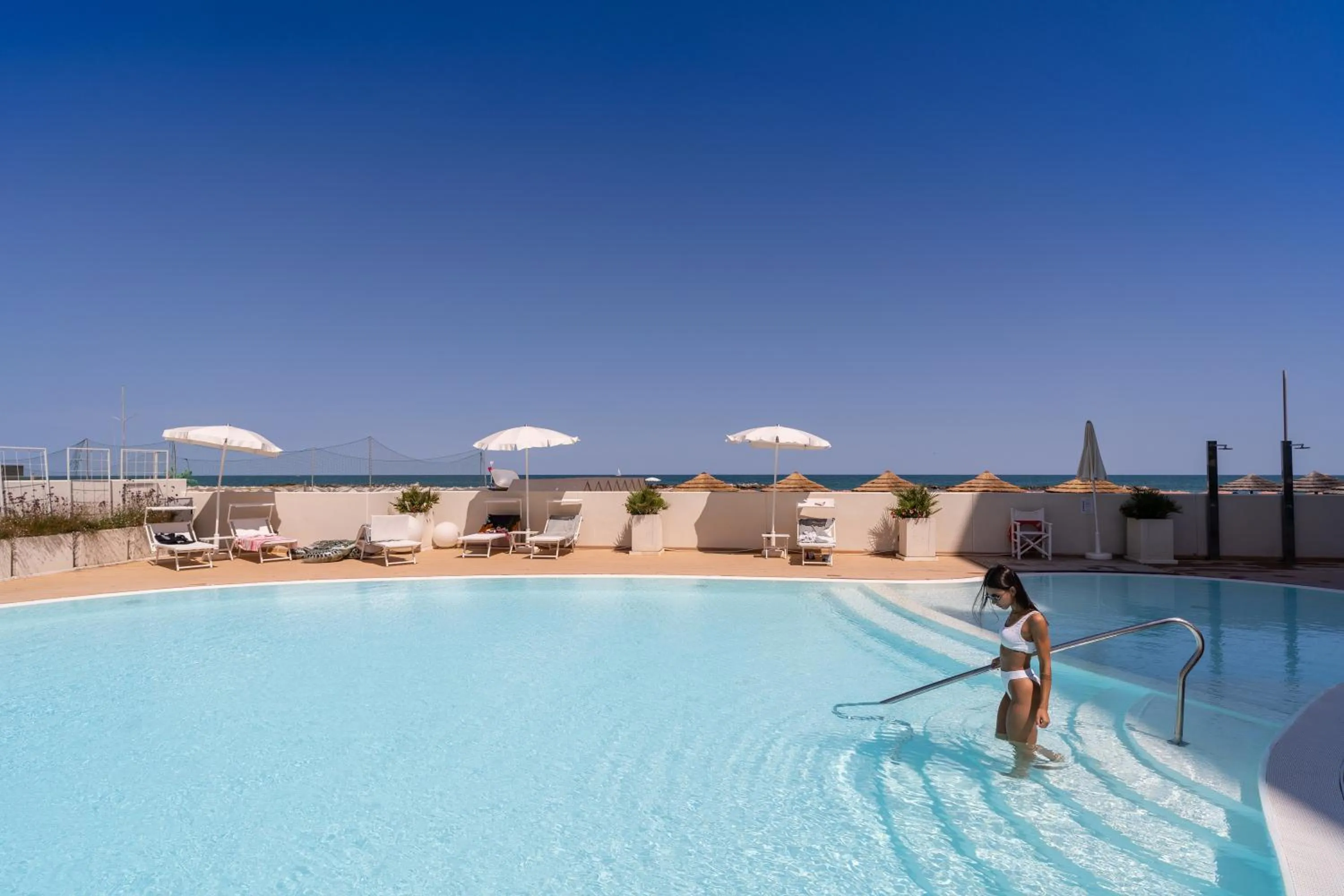 Swimming pool in Nautilus Family Hotel