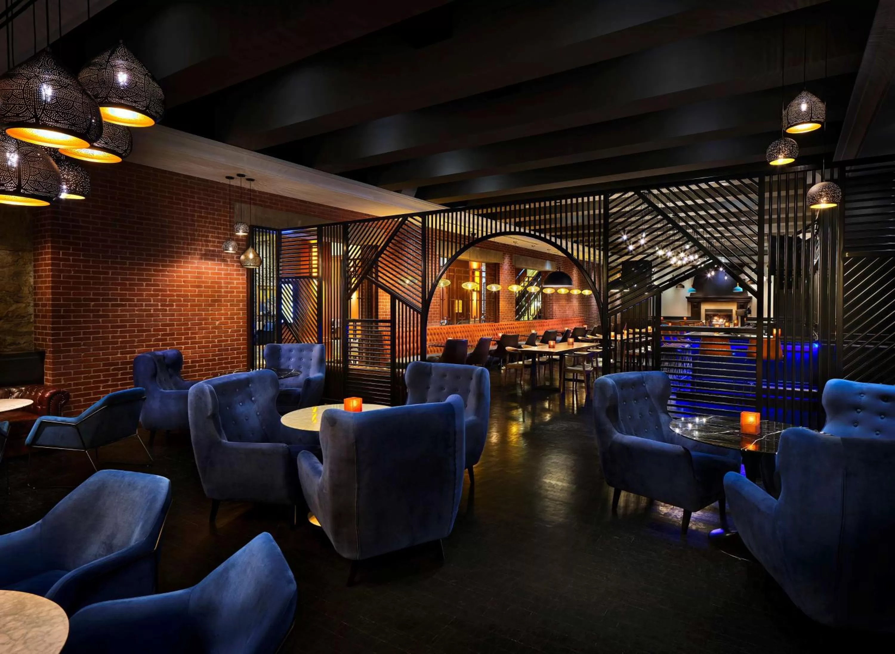 Restaurant/places to eat in Hyatt Regency Calgary