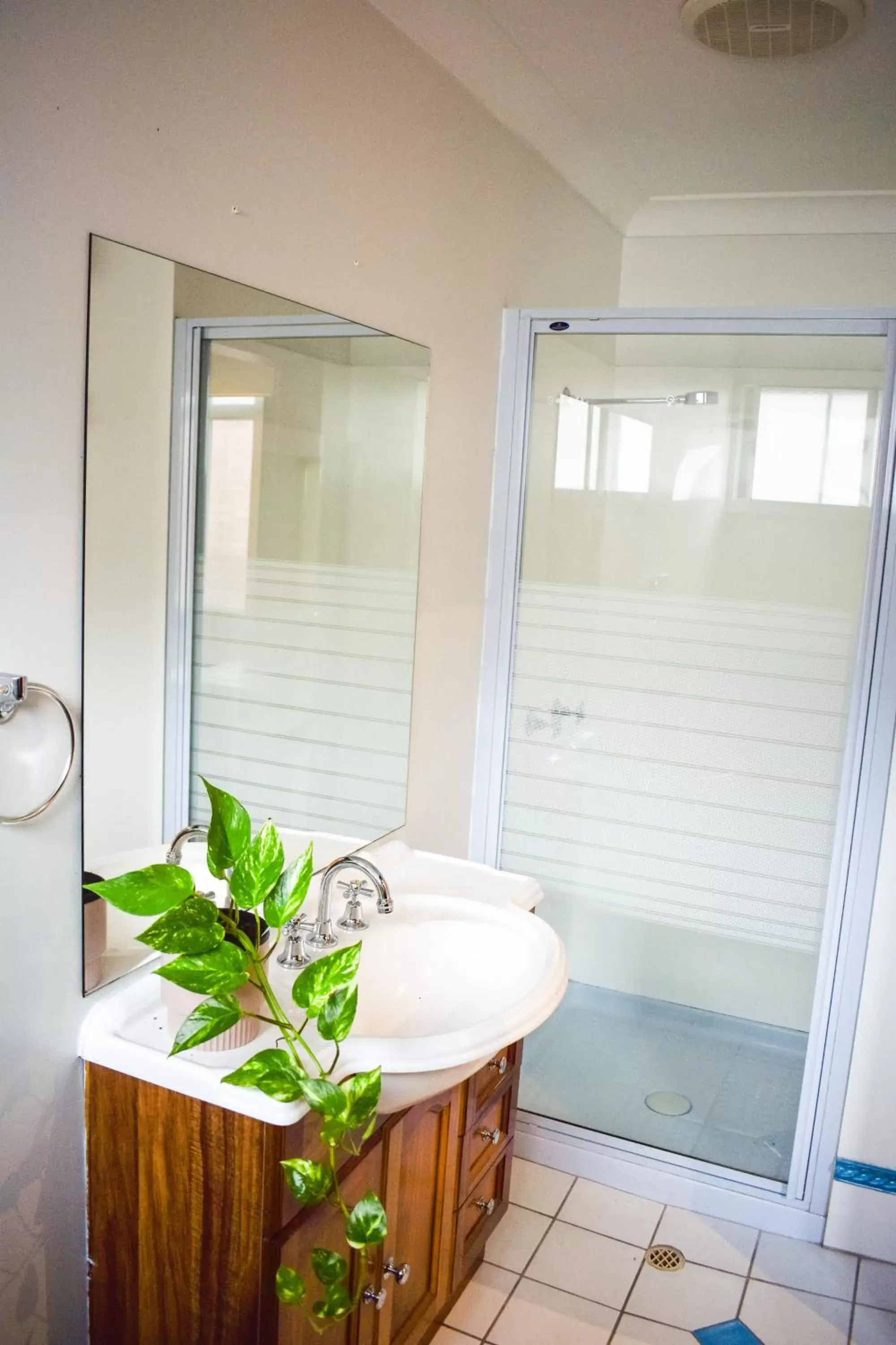 Bathroom in The Sherwood Hotel