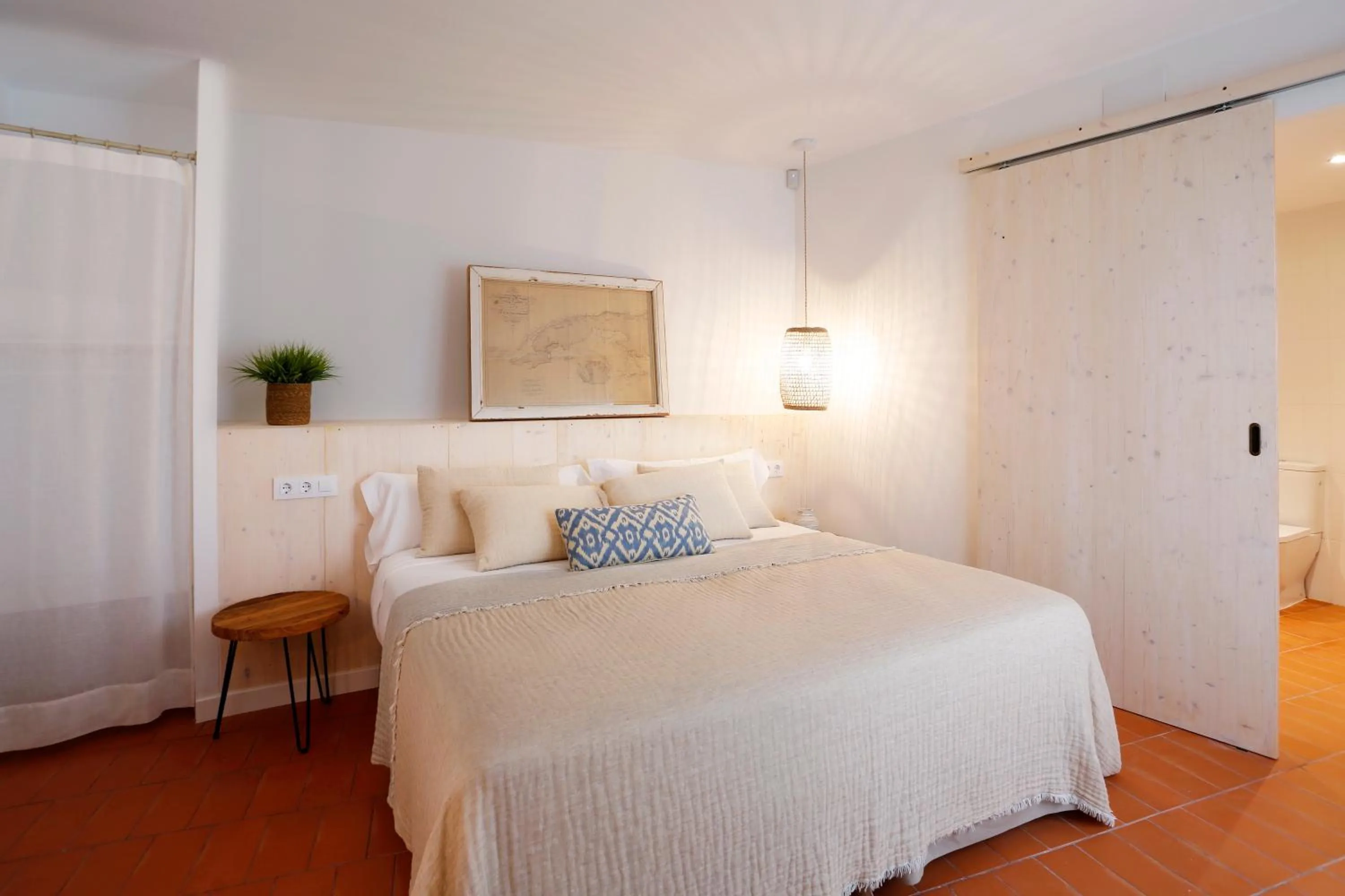 Double Room - Disability Access in Hostal Ses Negres