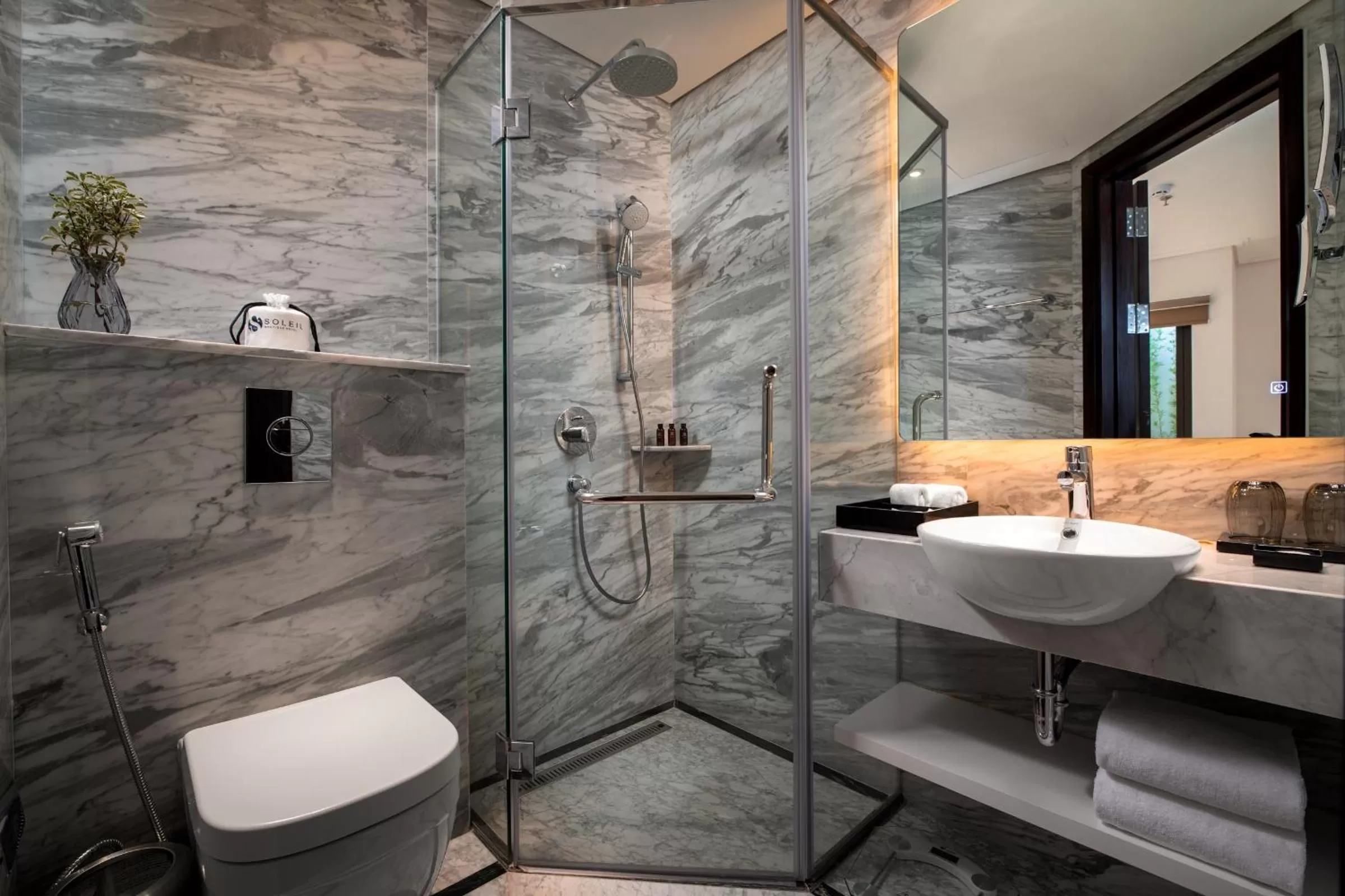 Shower in Soleil Boutique Hotel Hanoi