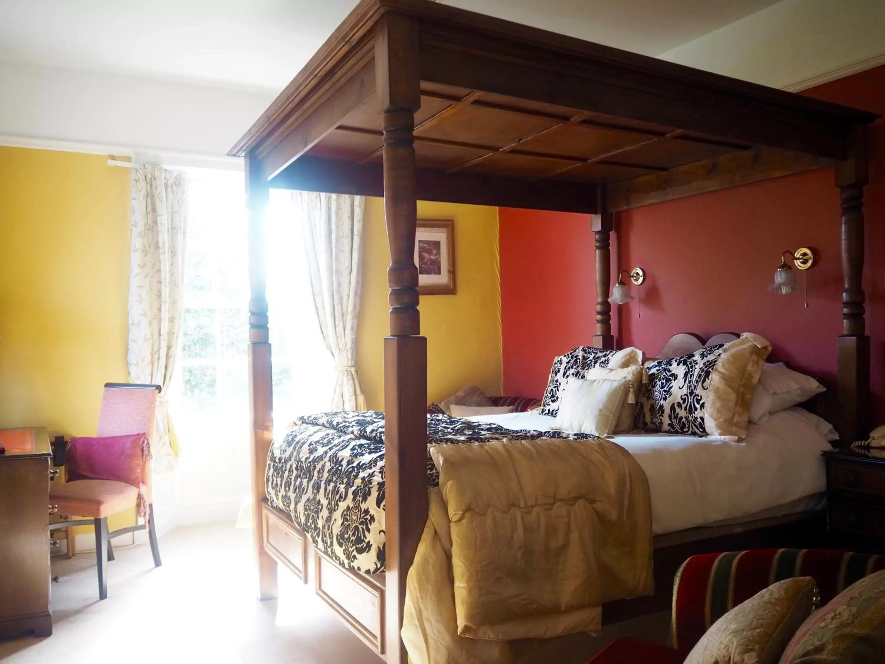 Bedroom, Bed in Wrangham House