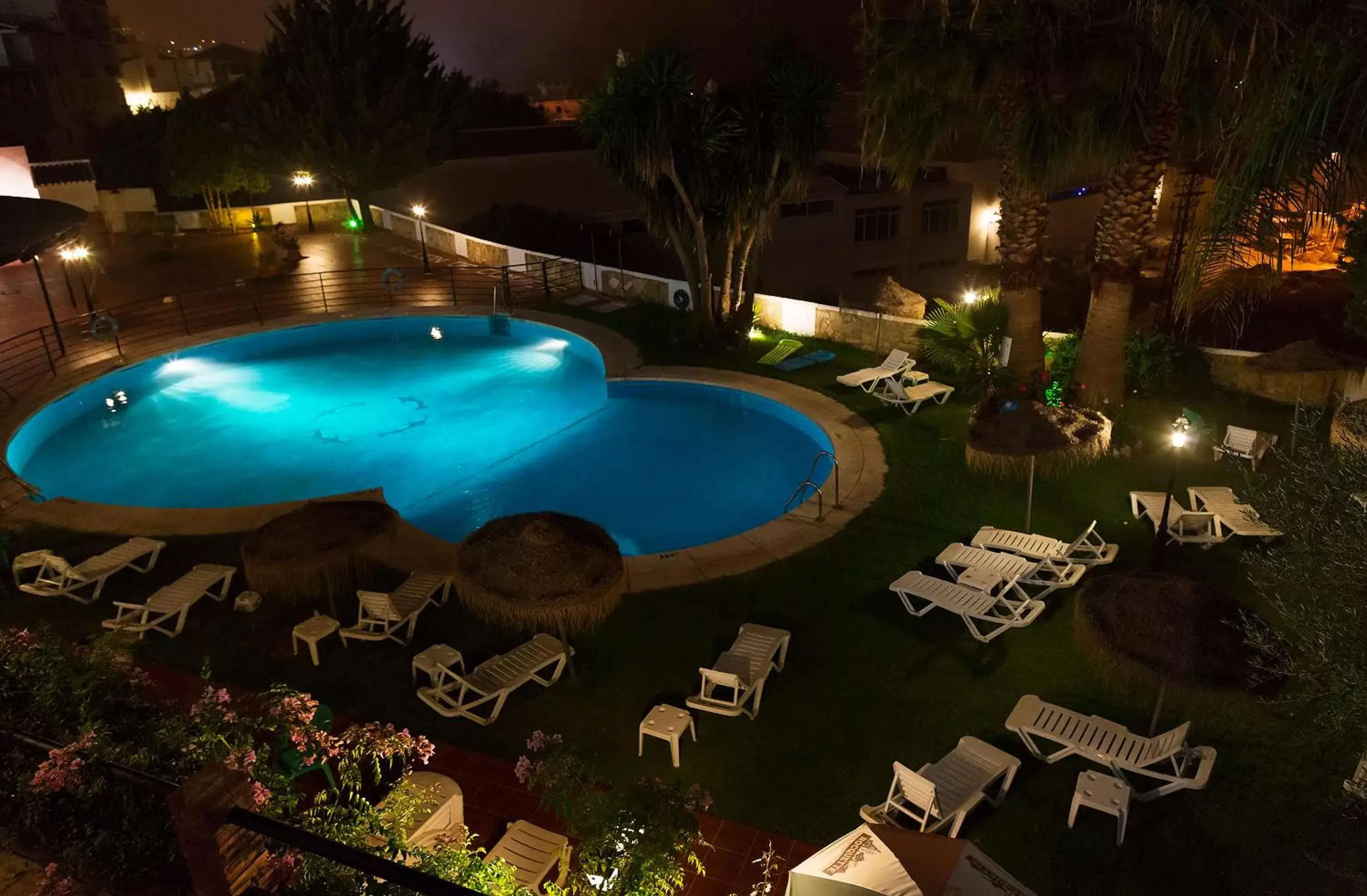 Night, Pool View in Hotel y Bungalows Balcón de Competa