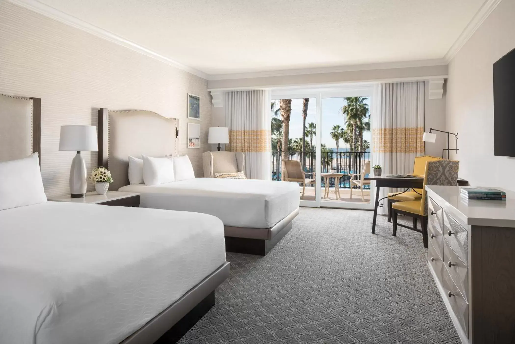 Queen Room with Two Queen Beds and Partial Ocean View in Hyatt Regency Huntington Beach Resort and Spa