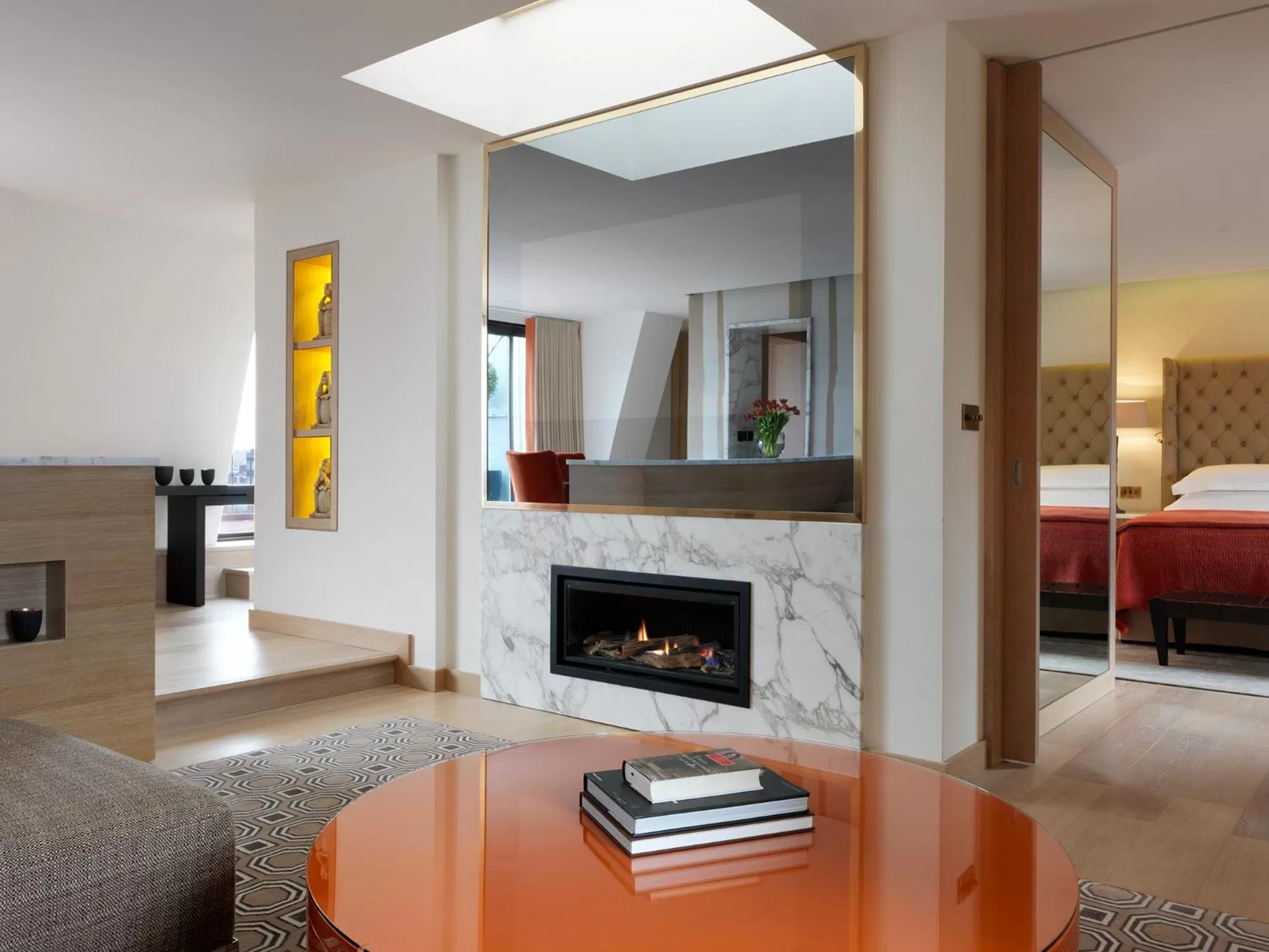 Seating area, Bed in The Marylebone Hotel