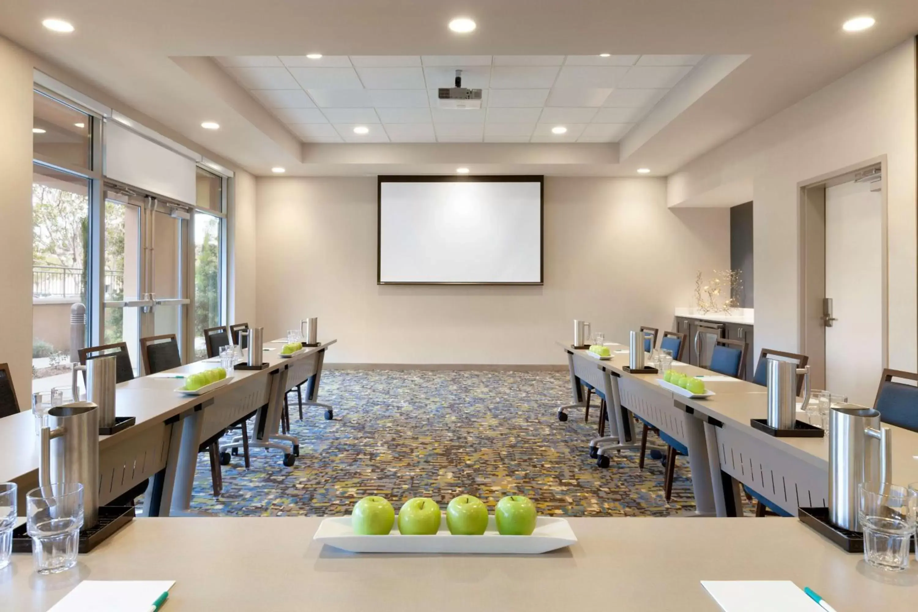 Meeting/conference room in Homewood Suites By Hilton Irvine John Wayne Airport