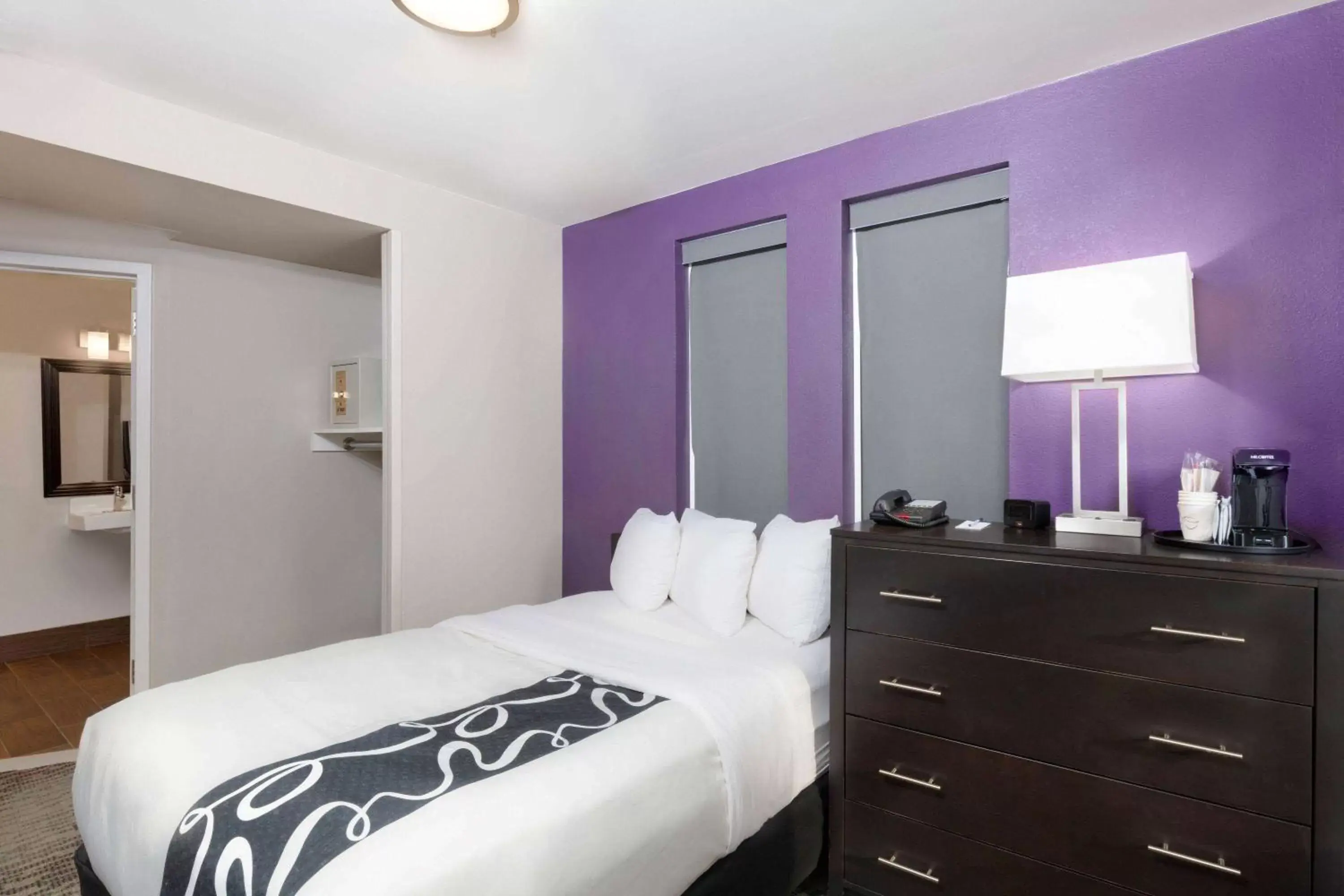 Double Room - Mobility/Hearing Accessible - Non-Smoking in La Quinta by Wyndham New York City Central Park Double Room - Mobility/Hearing Accessible - Non-Smoking in La Quinta by Wyndham New York City Central Park