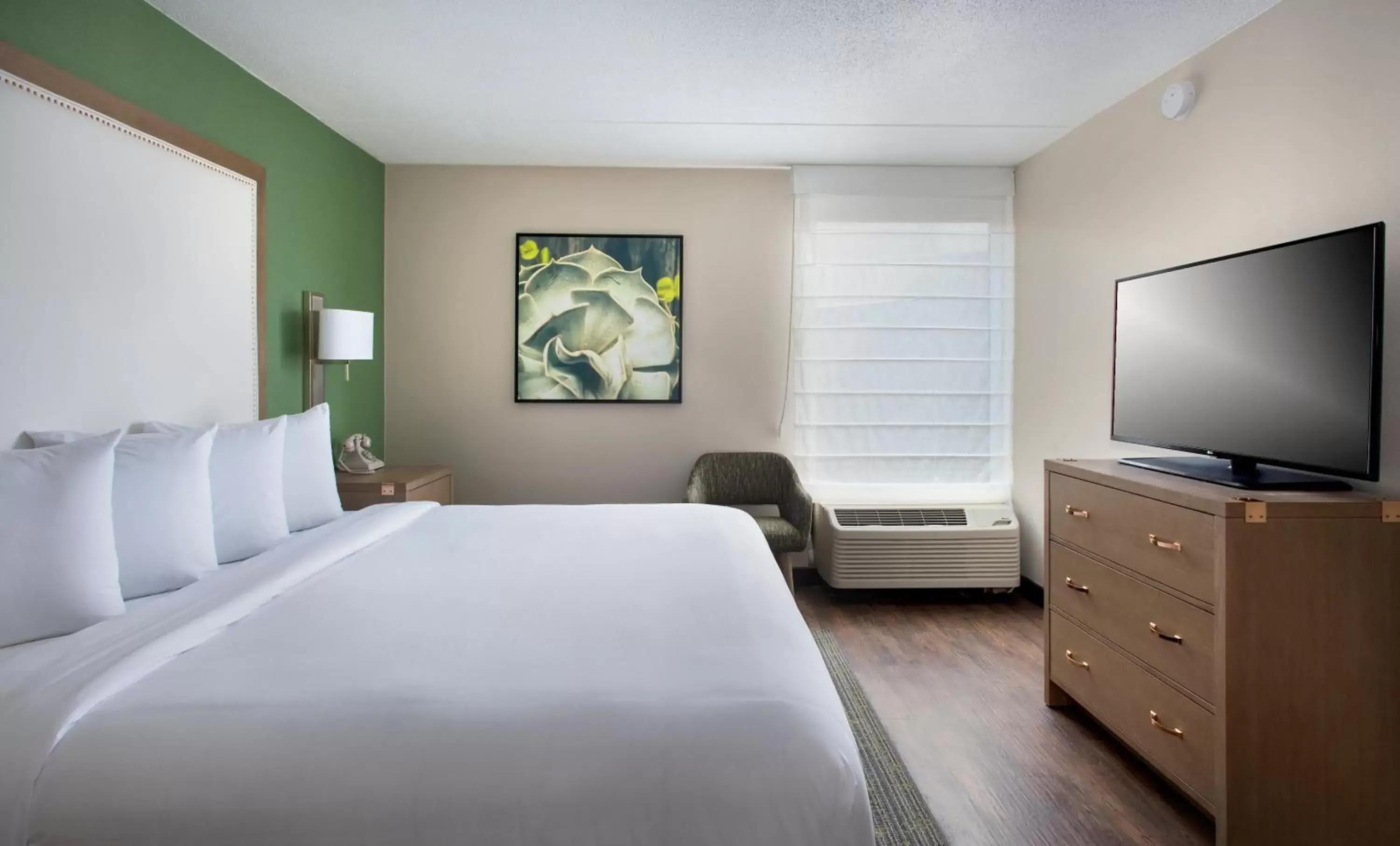Bedroom, Bed in Hayes Street Hotel Nashville