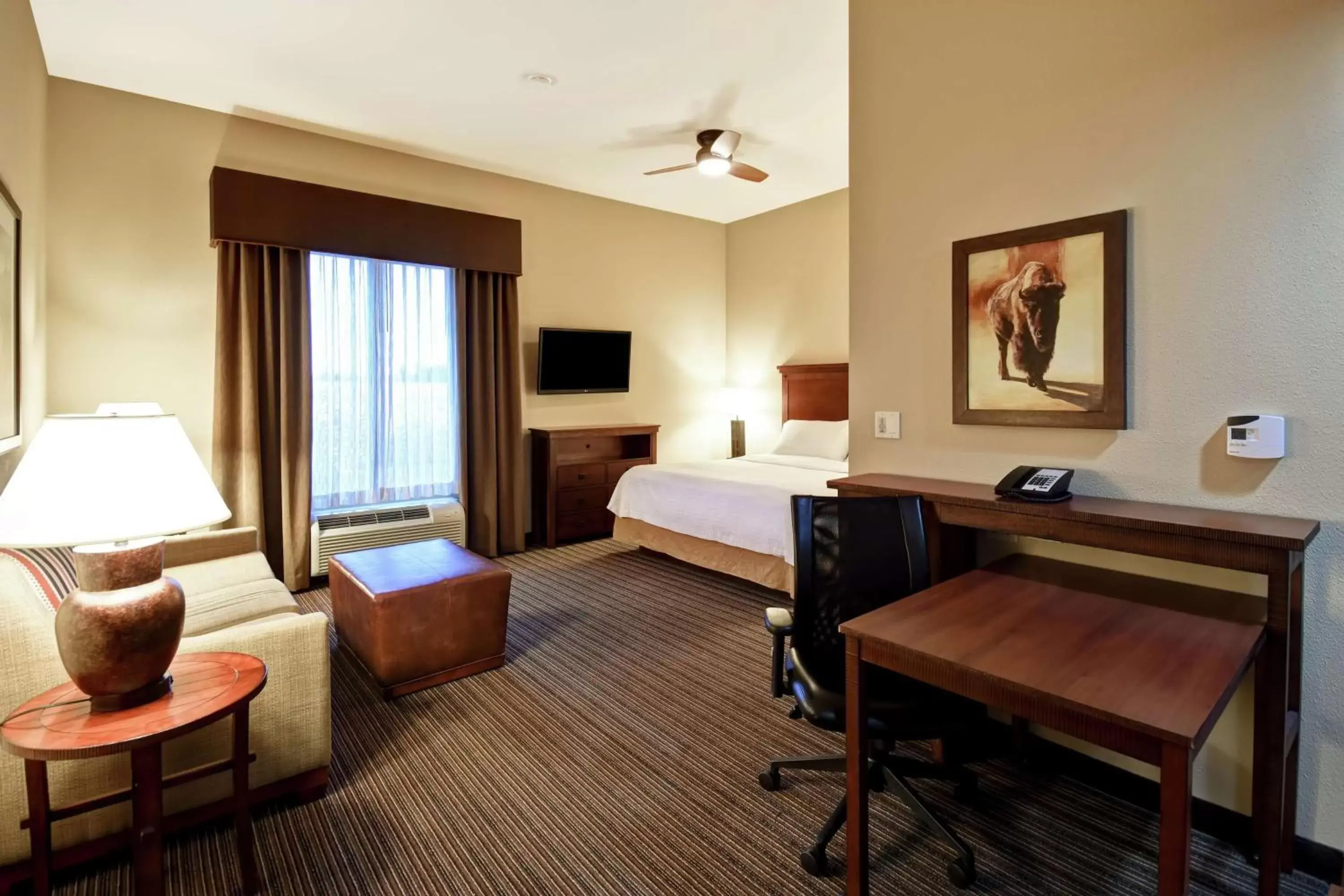 Bedroom in Homewood Suites by Hilton Kalispell
