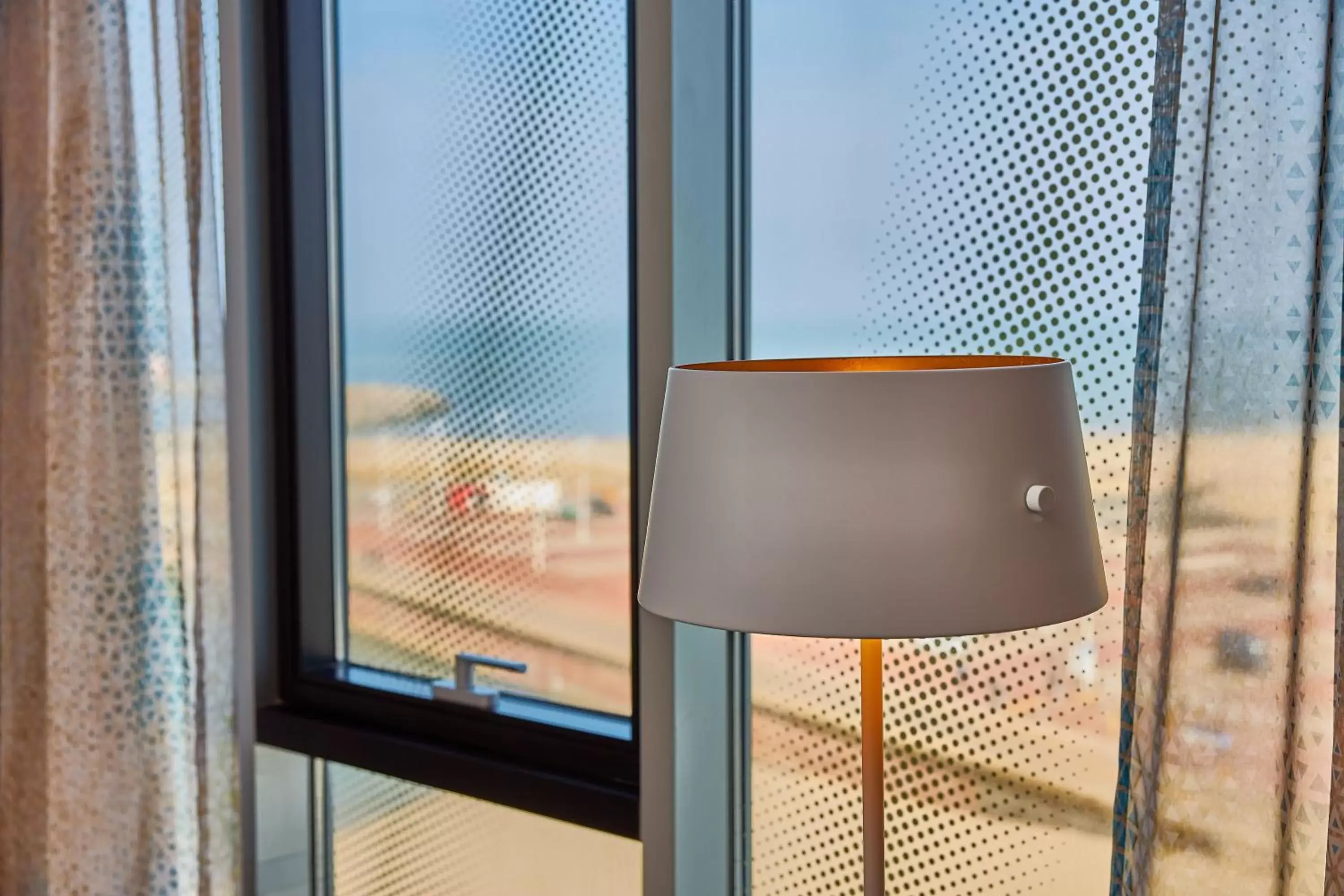 Sea view, TV/Entertainment Center in Inntel Hotels Den Haag Marina Beach