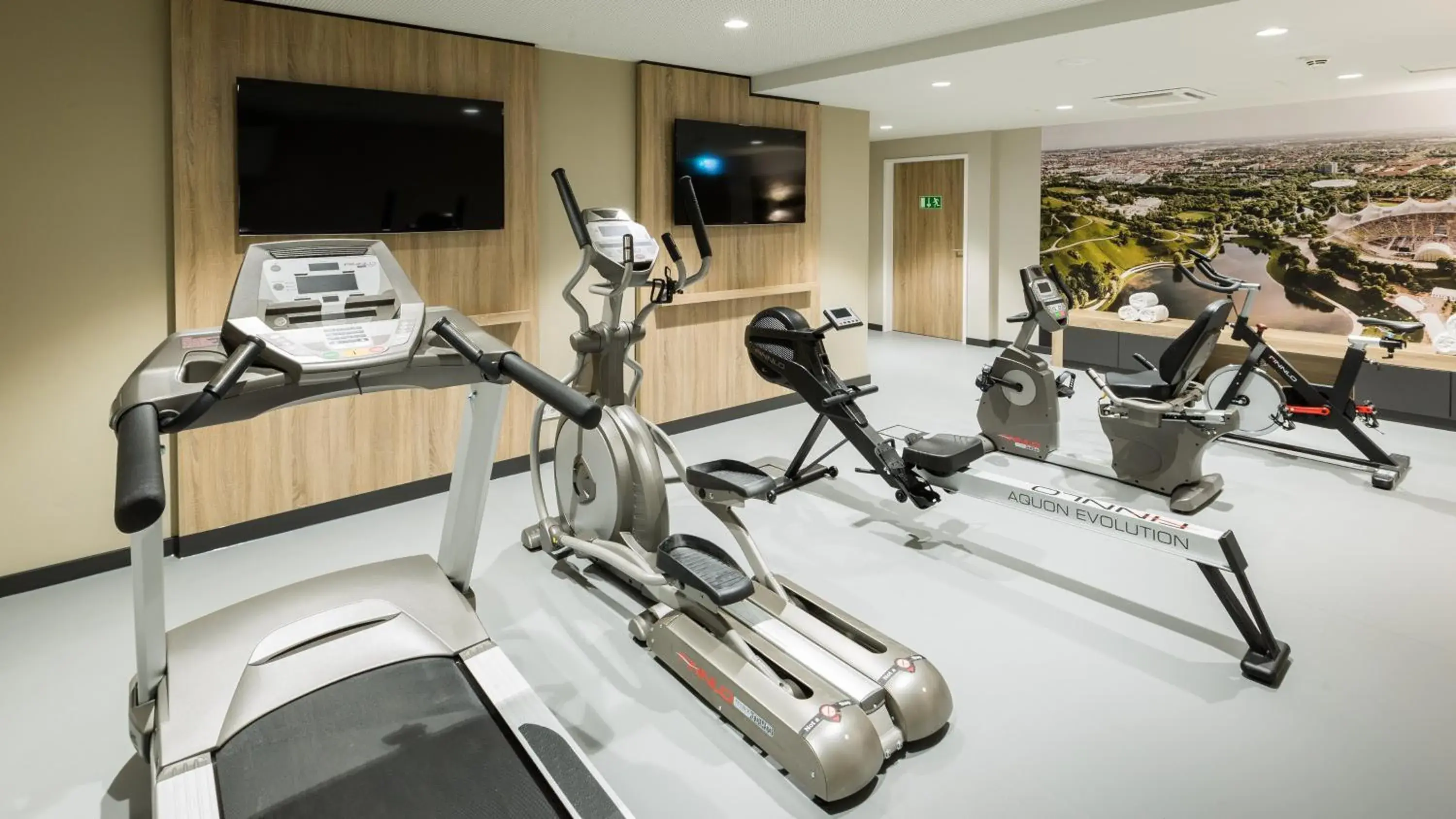 Fitness centre/facilities, Fitness Center/Facilities in Holiday Inn Munich - City East, an IHG Hotel