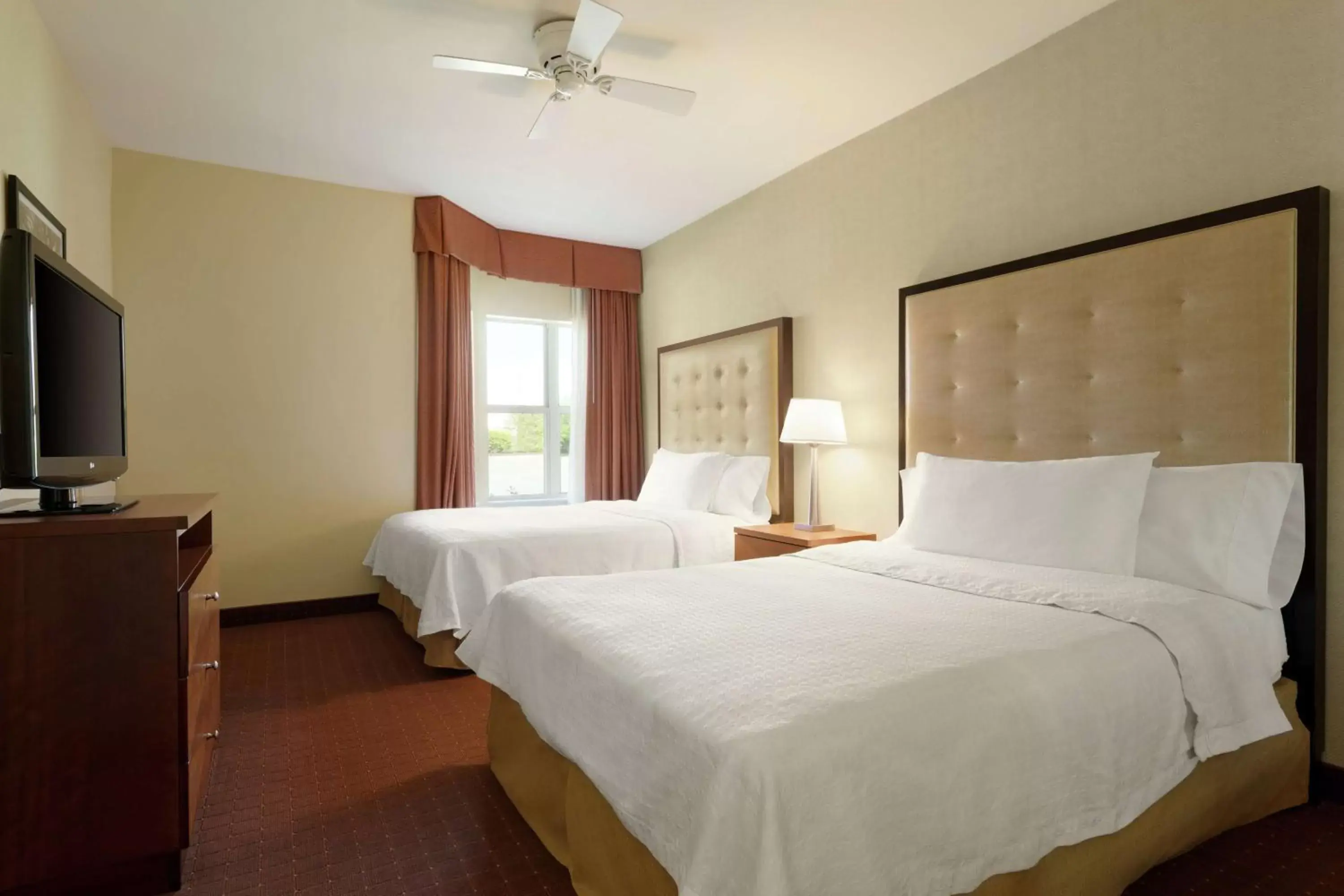 Bedroom, Bed in Homewood Suites by Hilton Dulles-North Loudoun