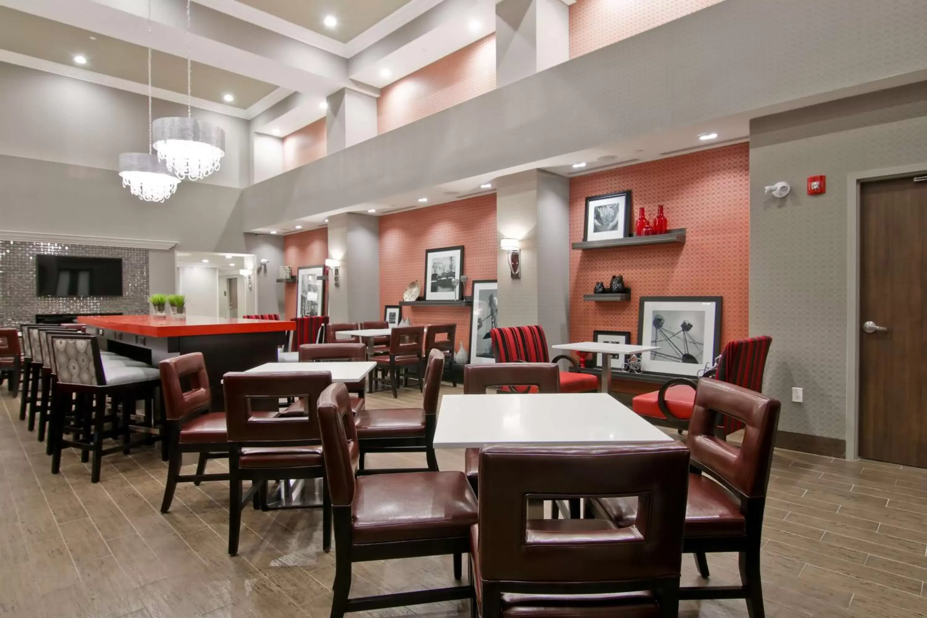 Dining area, Restaurant/Places to Eat in Hampton Inn & Suites by Hilton Toronto Markham