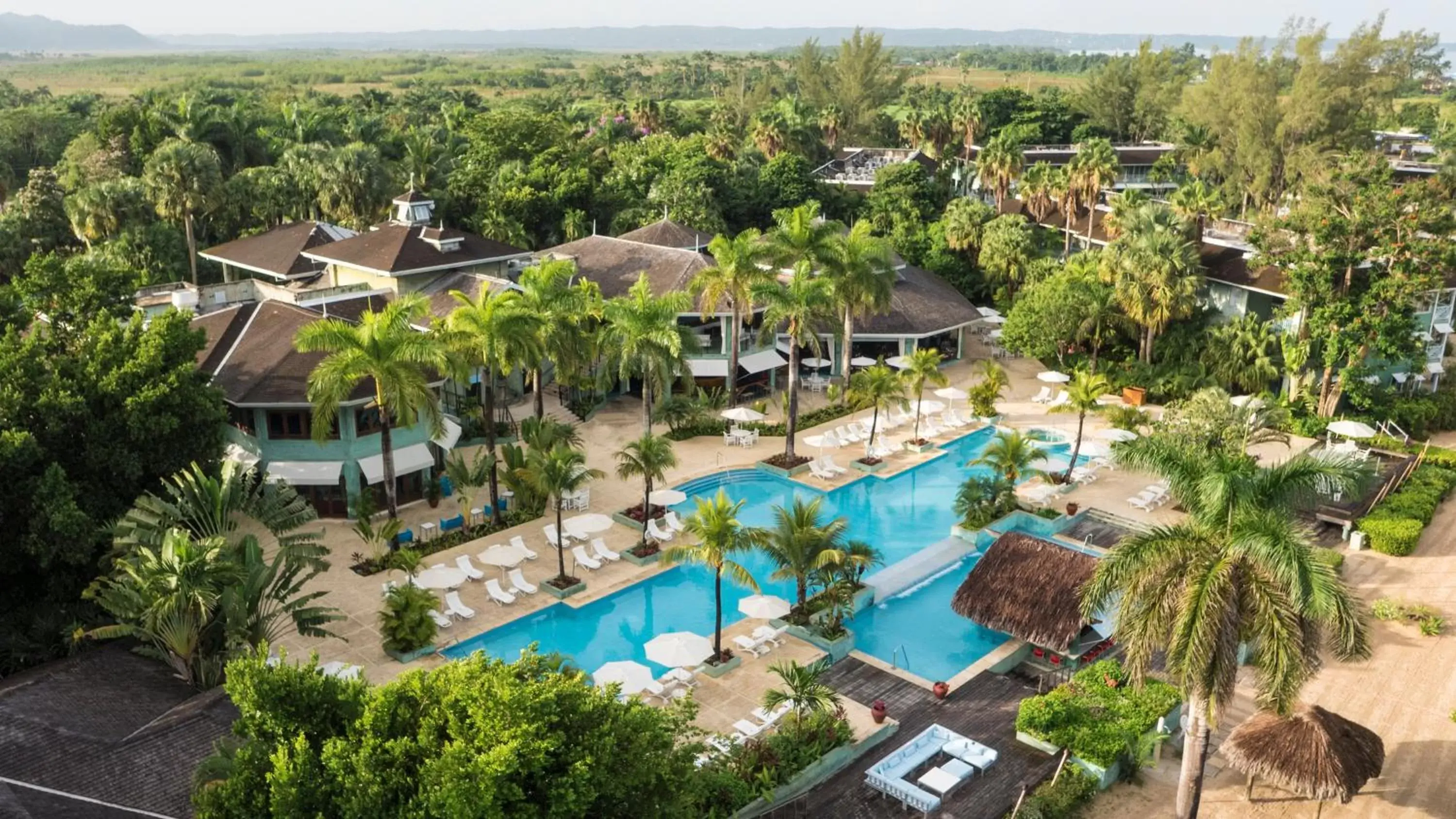 Bird's eye view, Pool View in Couples Negril