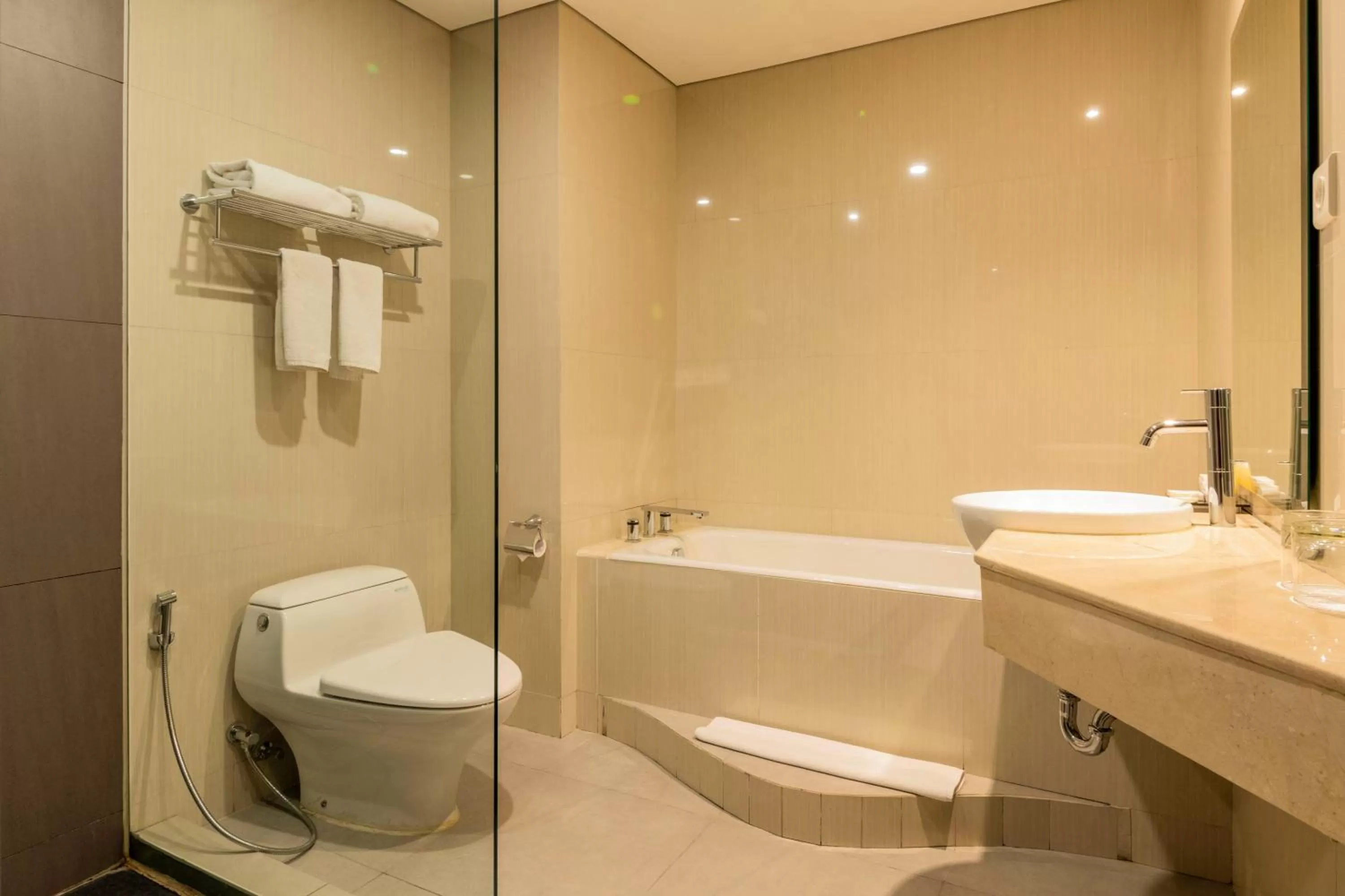 Bathroom in Antero Hotel Jababeka Cikarang