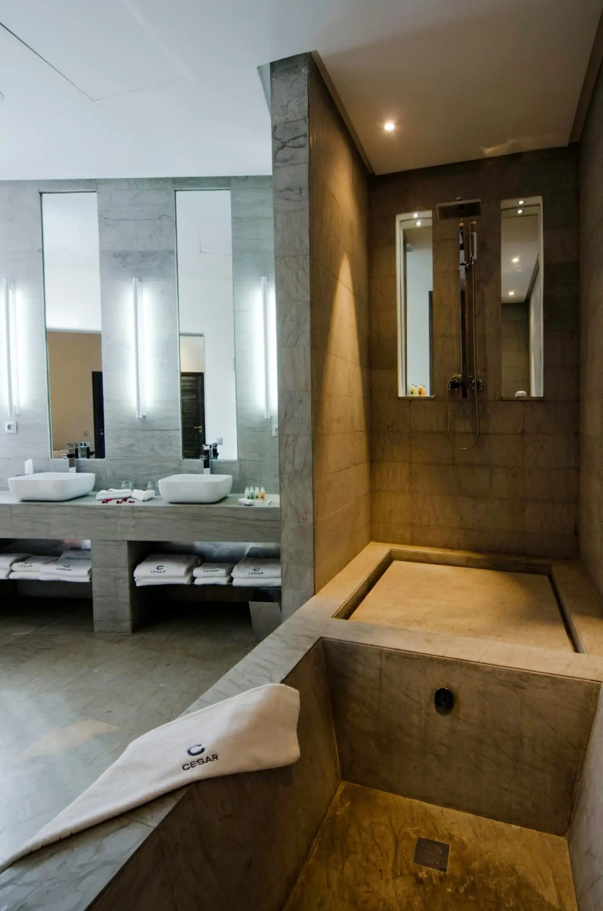 Bathroom in Cesar Resort & Spa