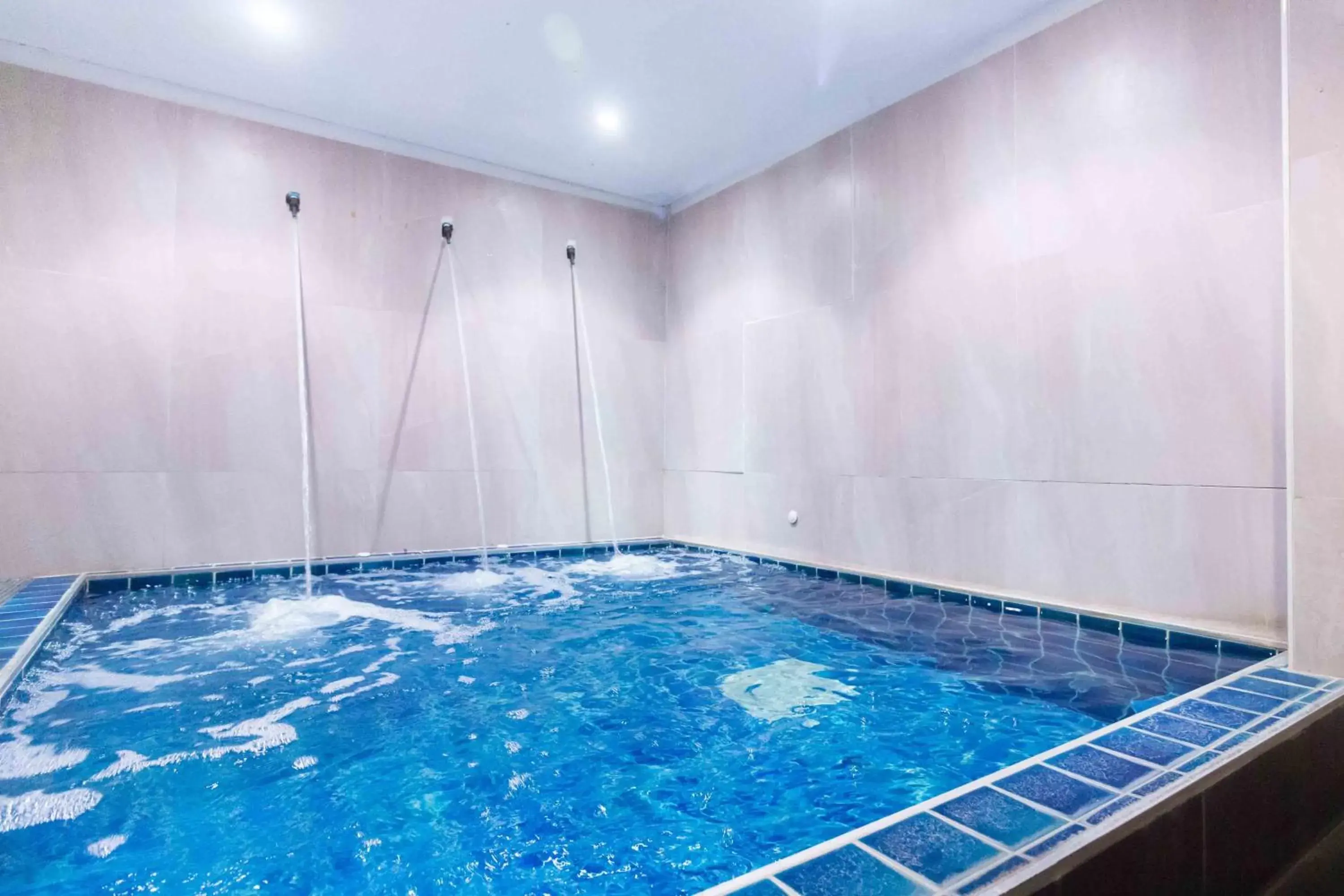 Sauna, Swimming Pool in Avana Hotel and Convention Centre SHA Extra Plus