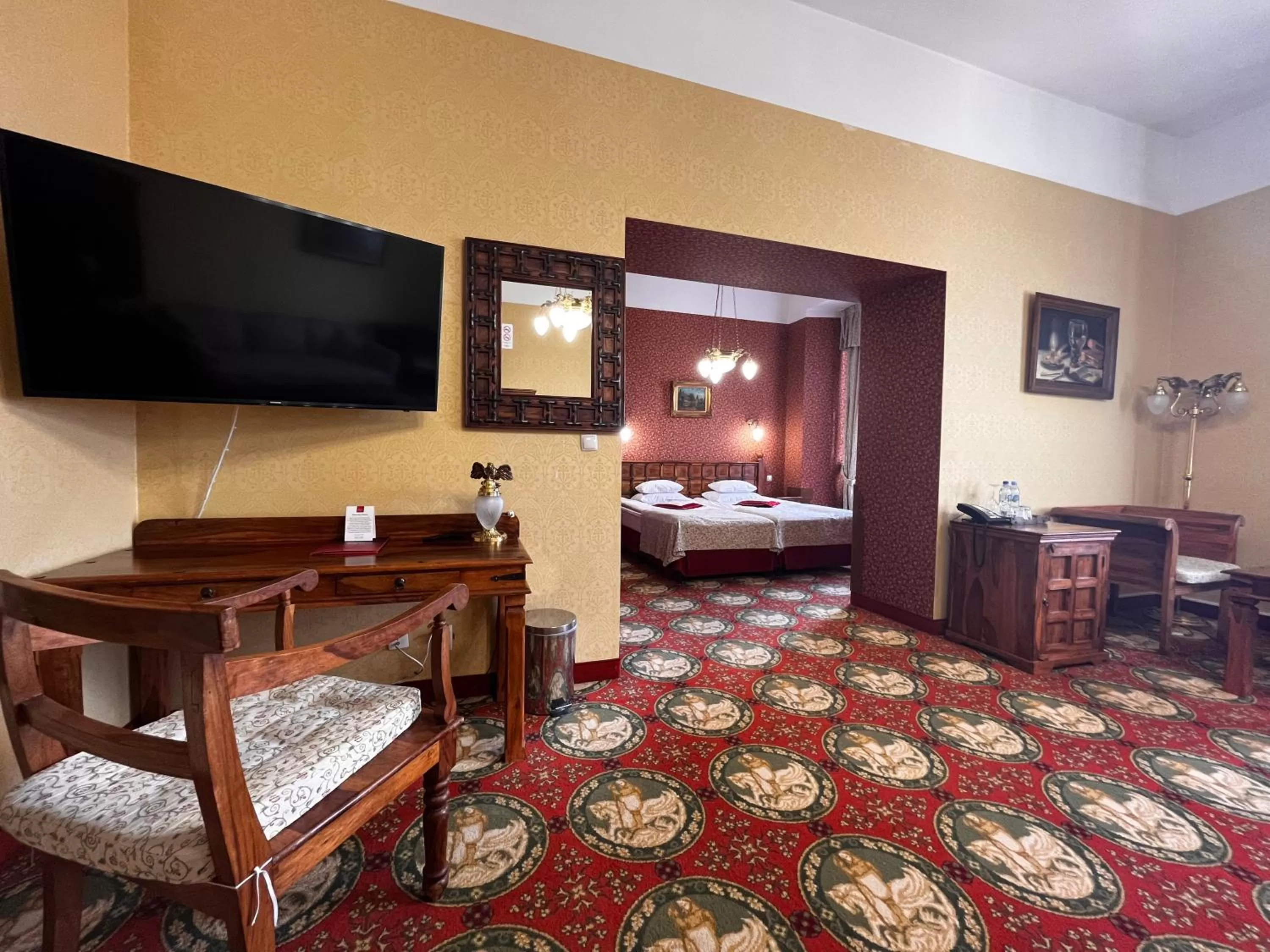 Seating area, Bed in Hotel Zamek Ryn