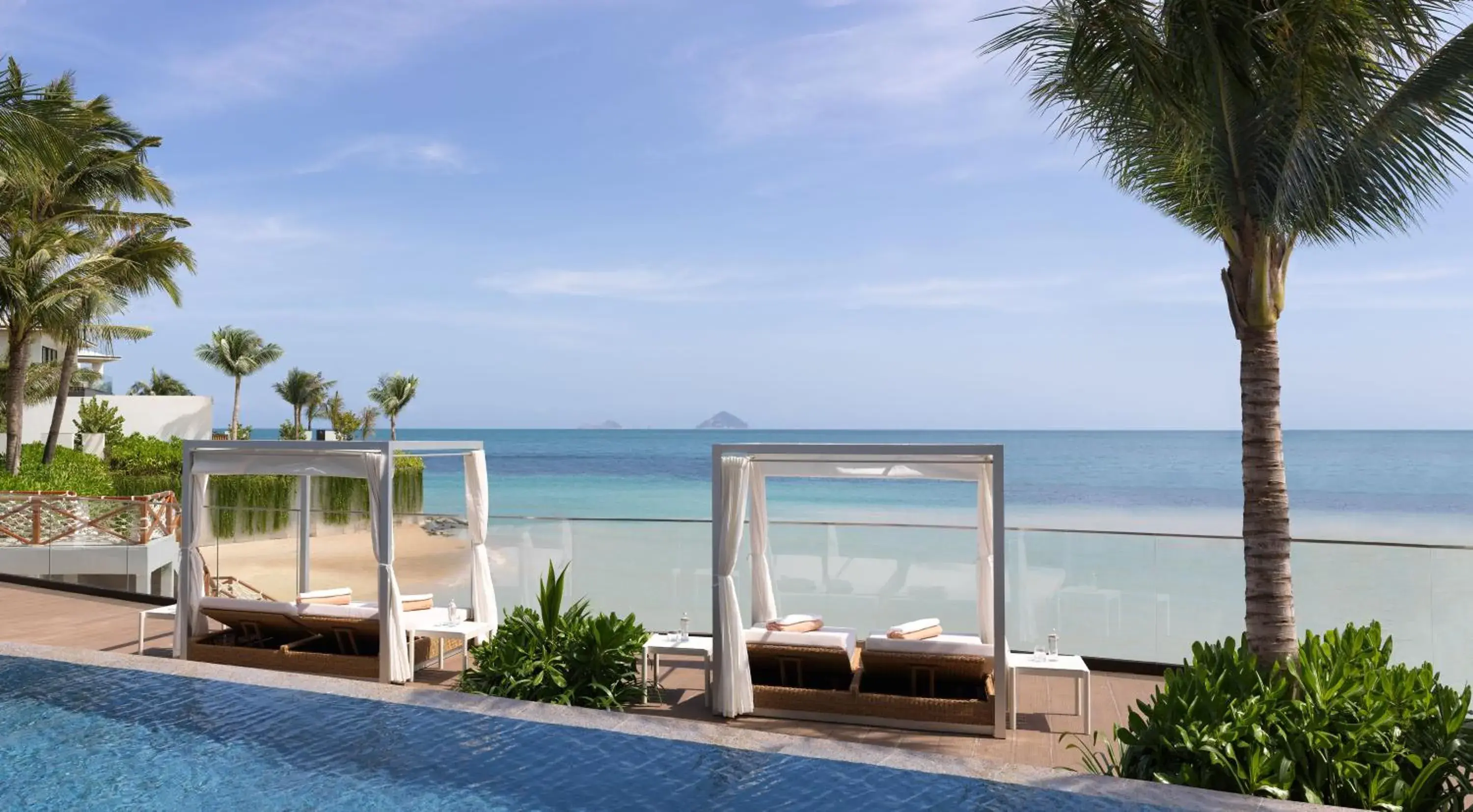 Pool view, Swimming Pool in Gran Meliá Nha Trang