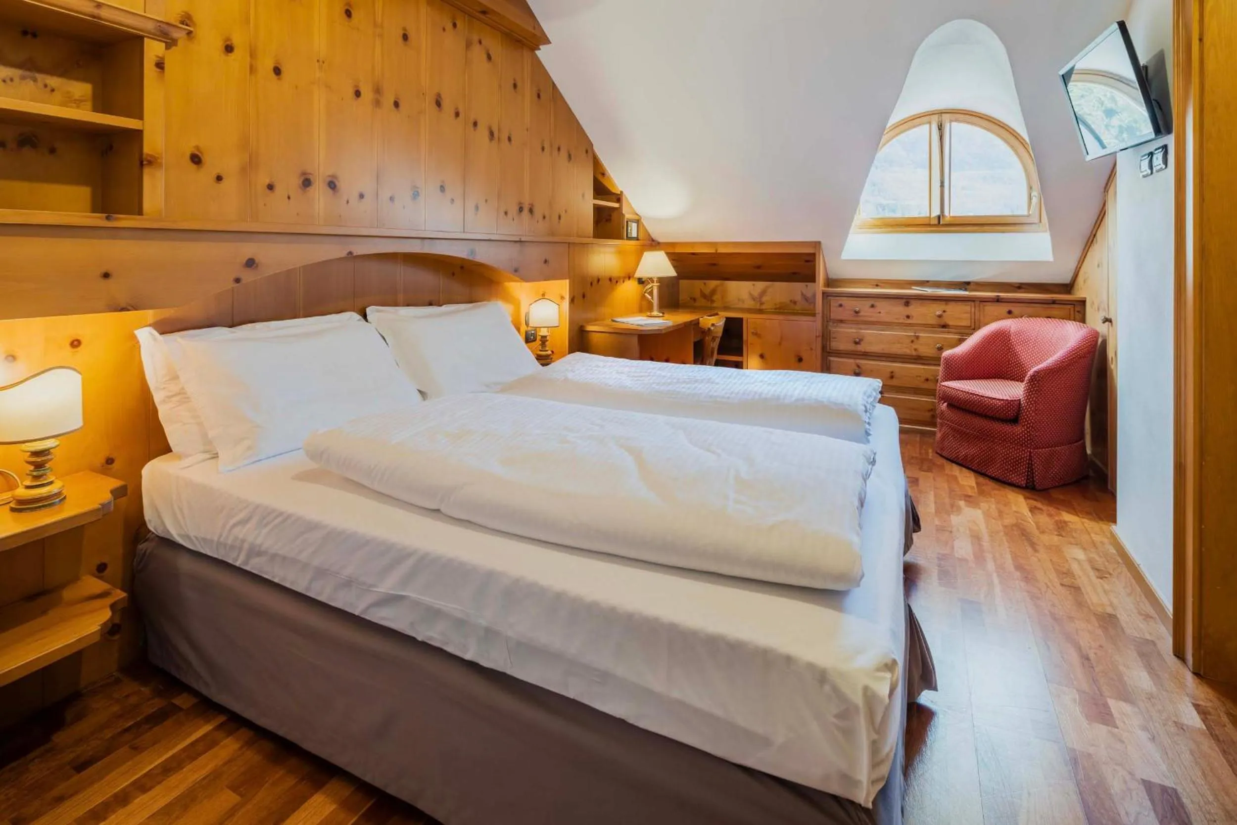 Photo of the whole room, Bed in Franceschi Park Hotel