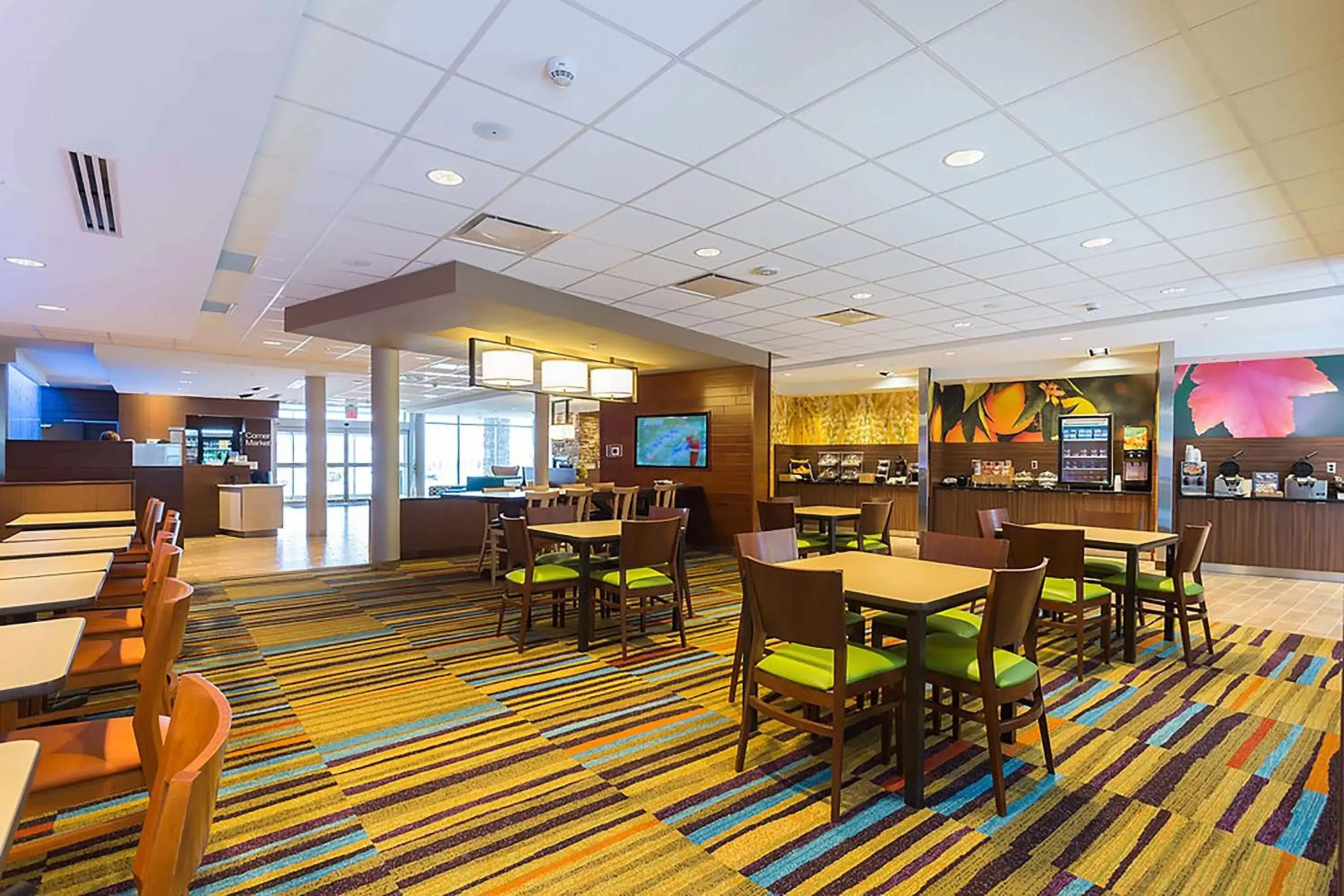 Breakfast, Restaurant/Places to Eat in Fairfield Inn & Suites by Marriott Jamestown