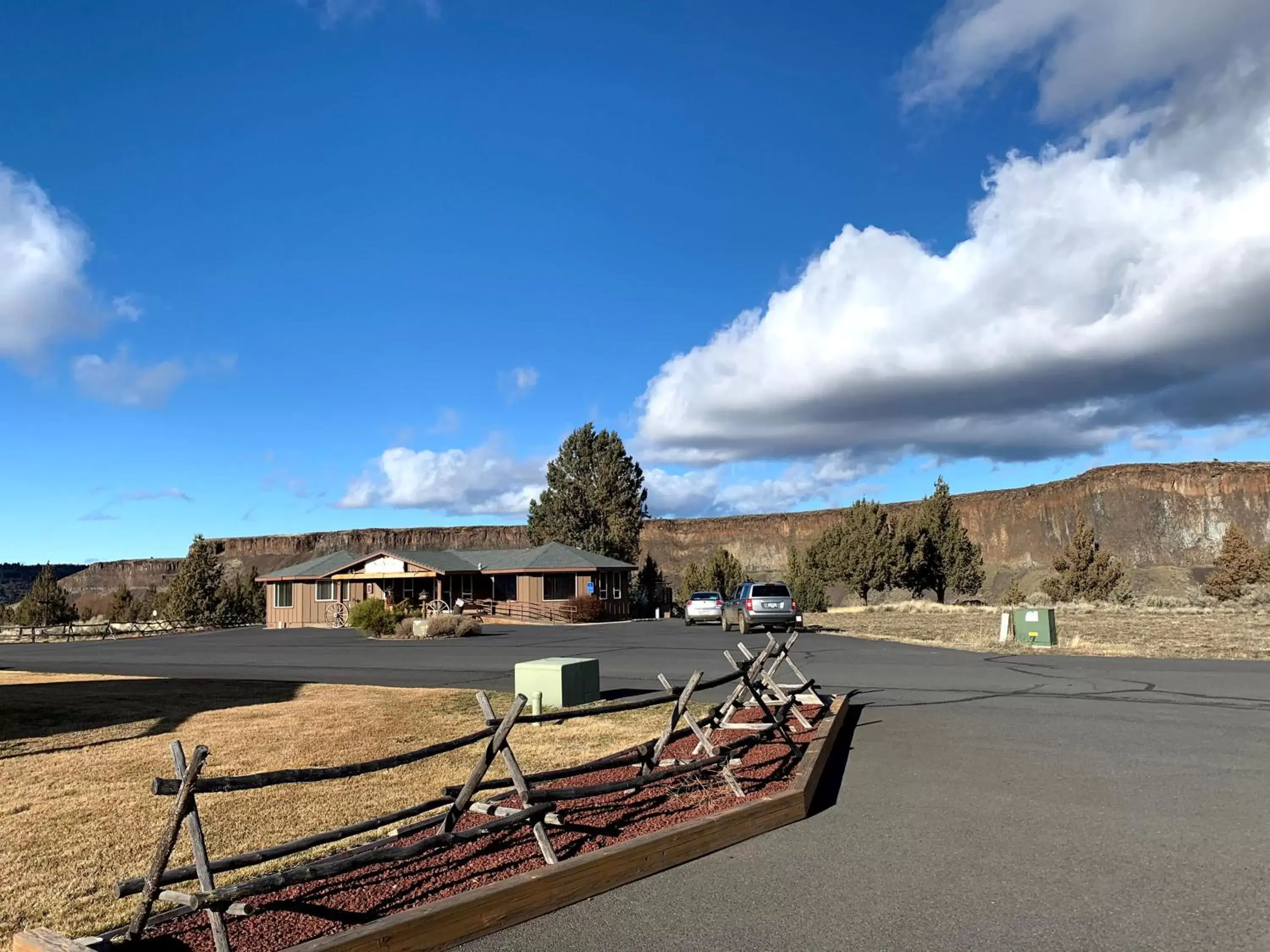 Property building in Smith Rock Resort