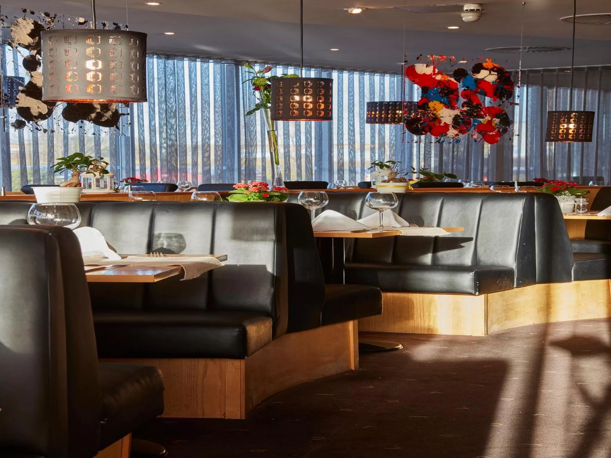 Restaurant/places to eat in Future Inn Cardiff Bay