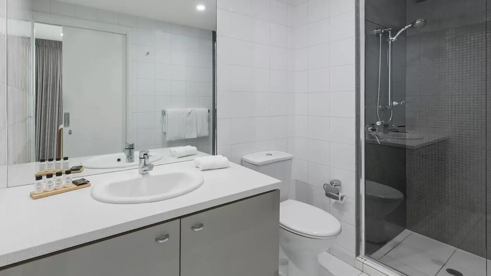 Shower, Bathroom in Oaks Adelaide Embassy Suites