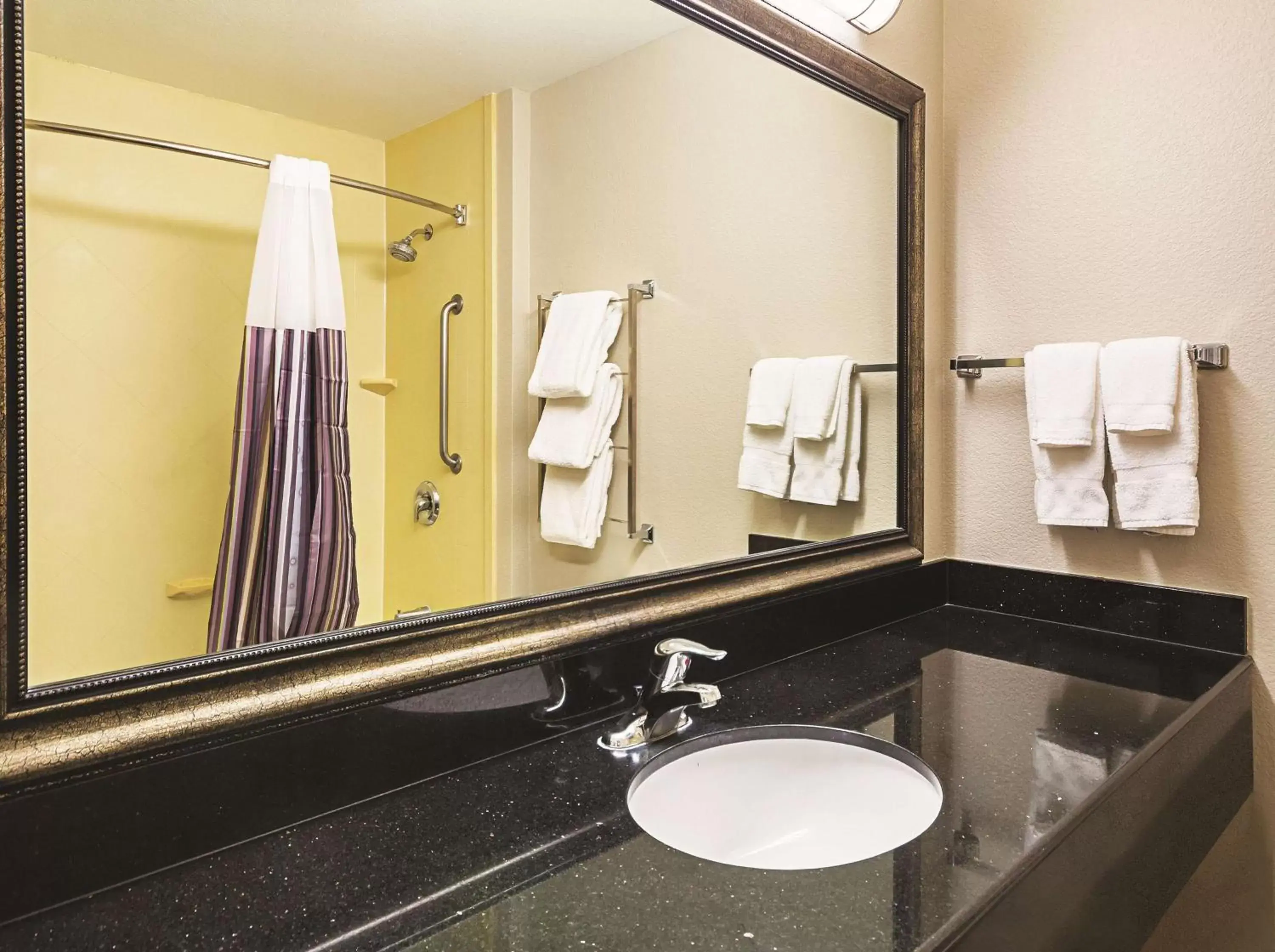 Photo of the whole room, Bathroom in La Quinta by Wyndham Fresno Northwest