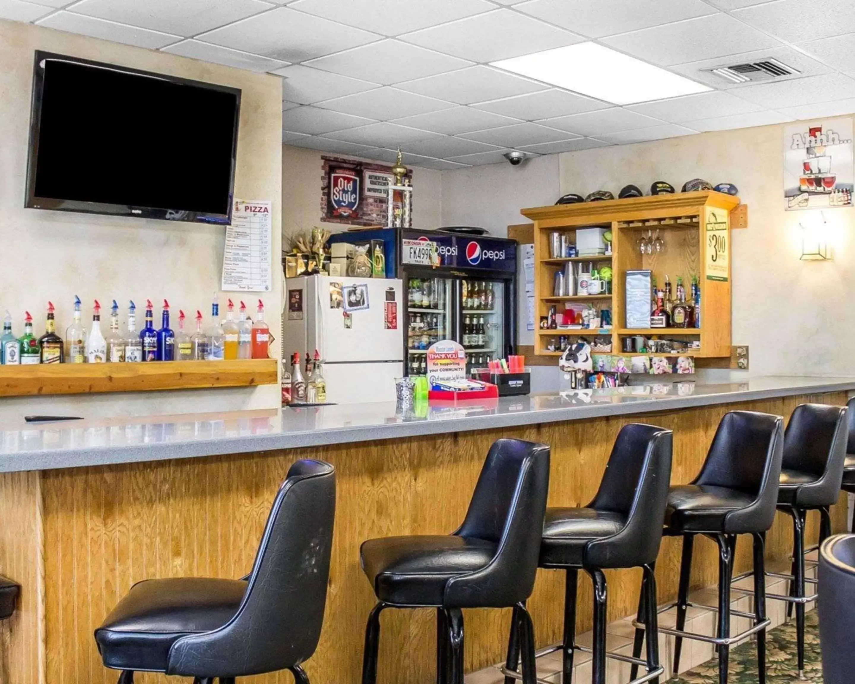 Lounge or bar, Lounge/Bar in Quality Inn Mauston