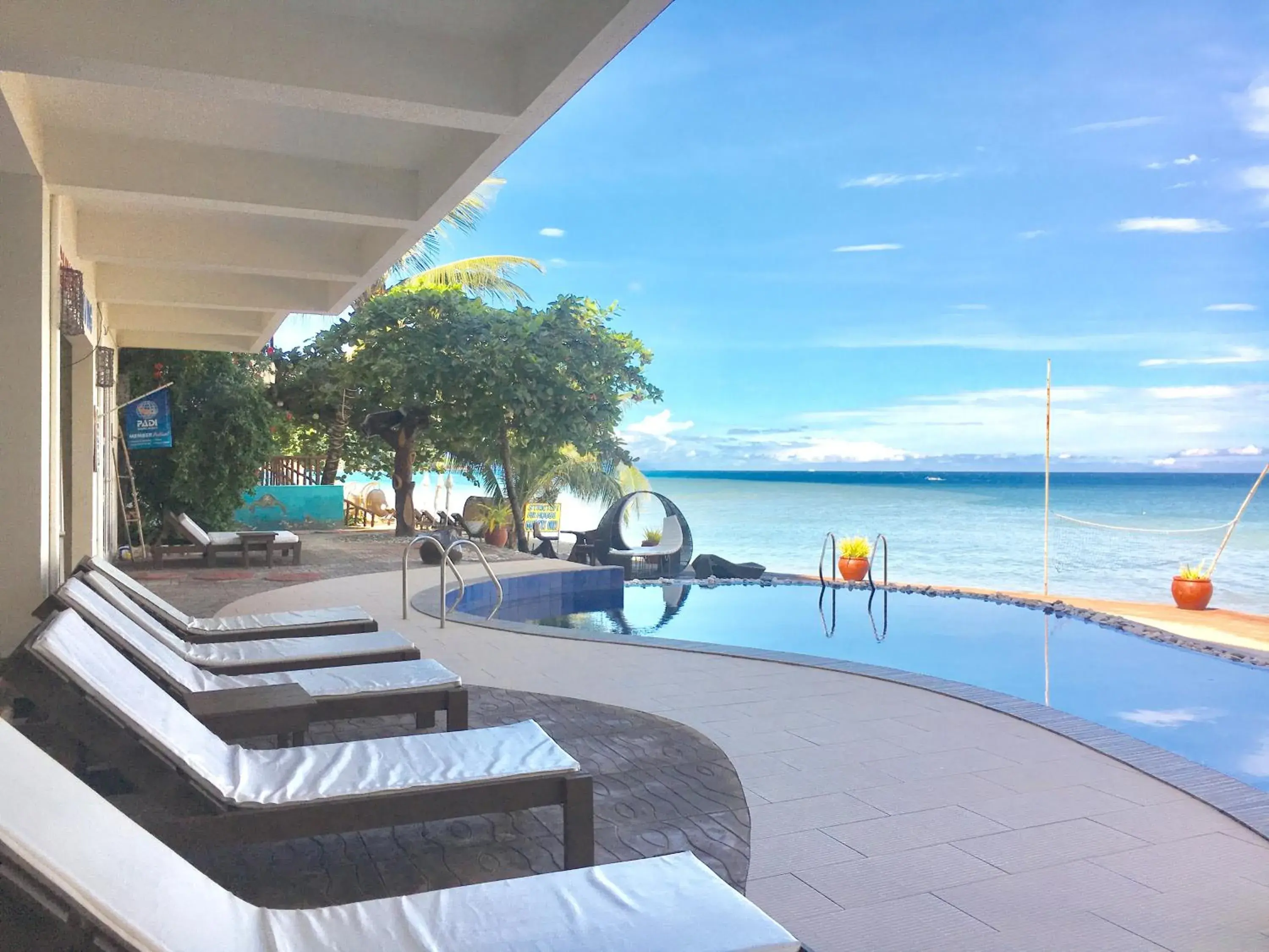 Sea view, Swimming Pool in Sunset At Aninuan Beach Resort