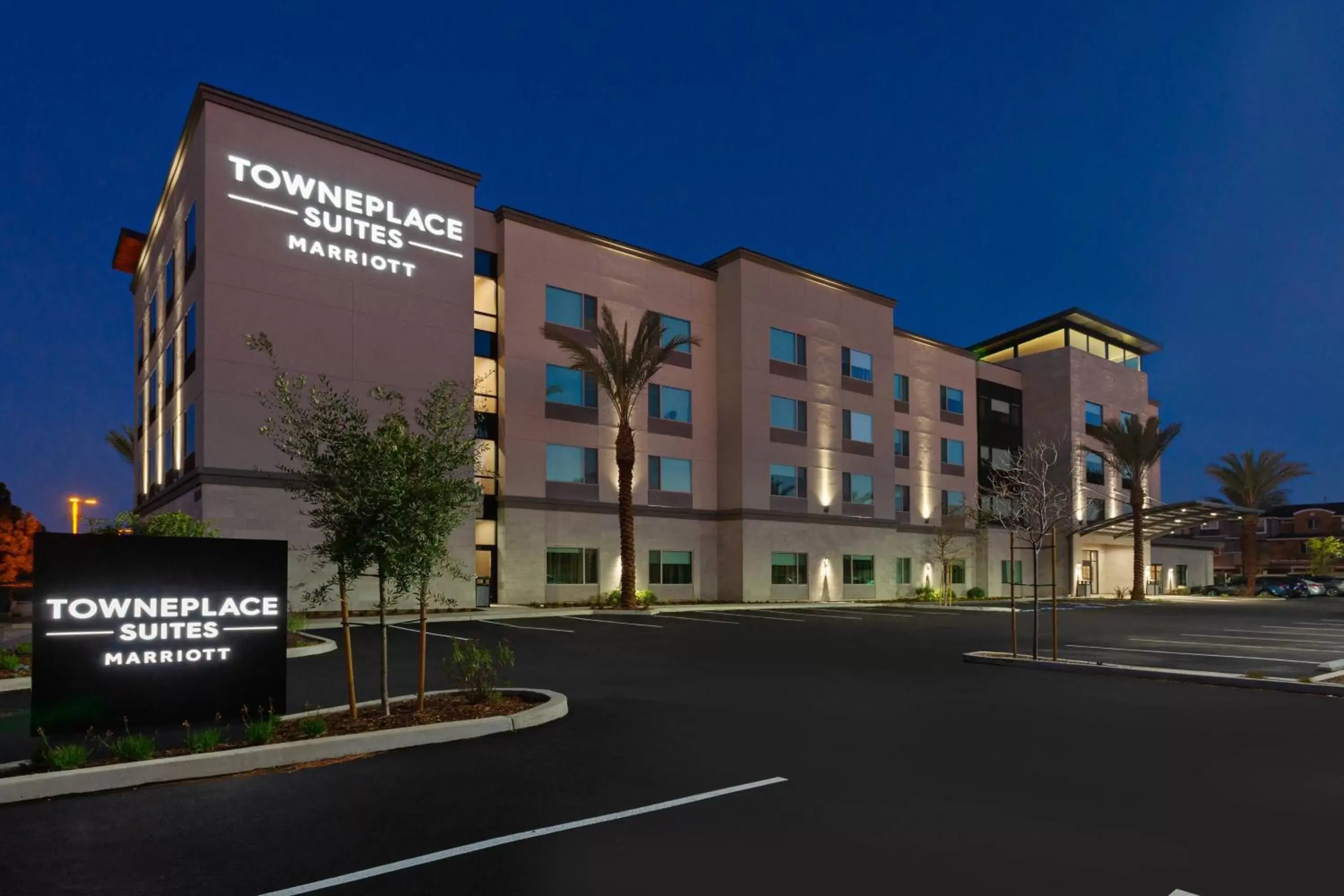 Property Building in TownePlace Suites by Marriott San Diego Central