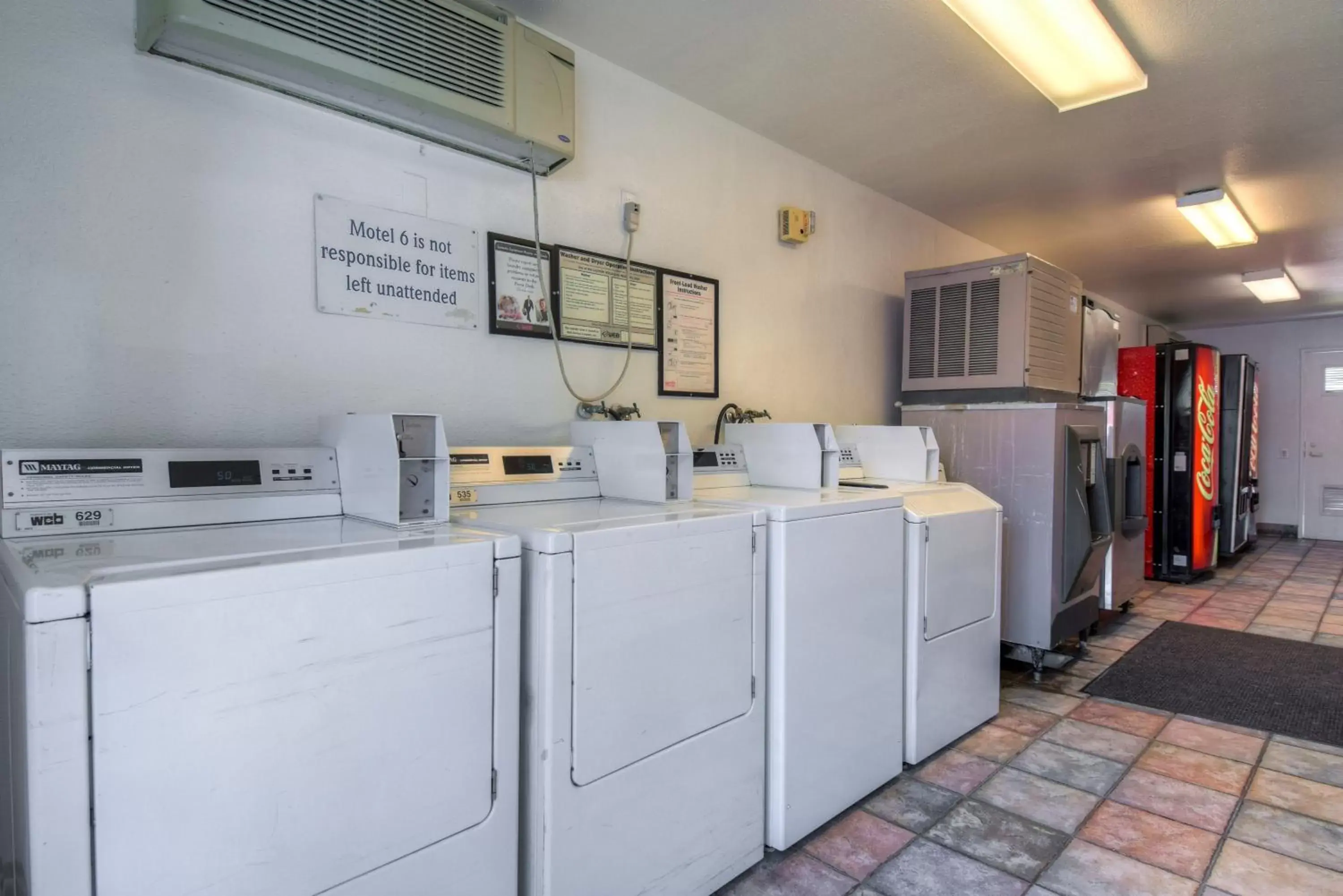 Other, Kitchen/Kitchenette in Motel 6-San Dimas, CA - Los Angeles