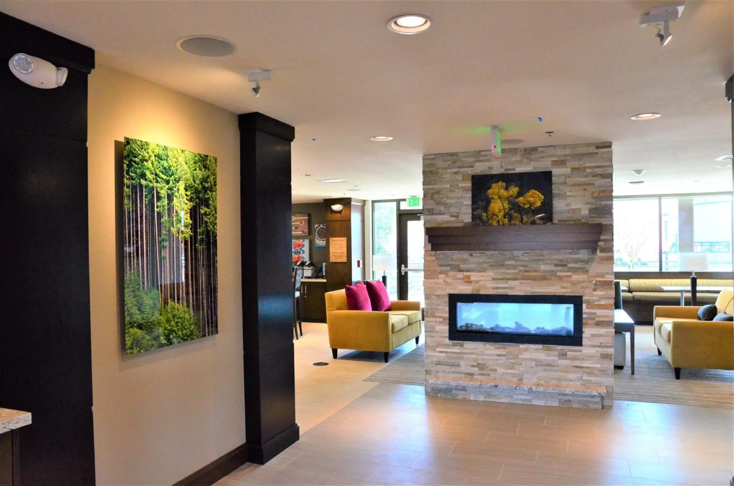 Property building, Lobby/Reception in Staybridge Suites - Orenco Station, an IHG Hotel