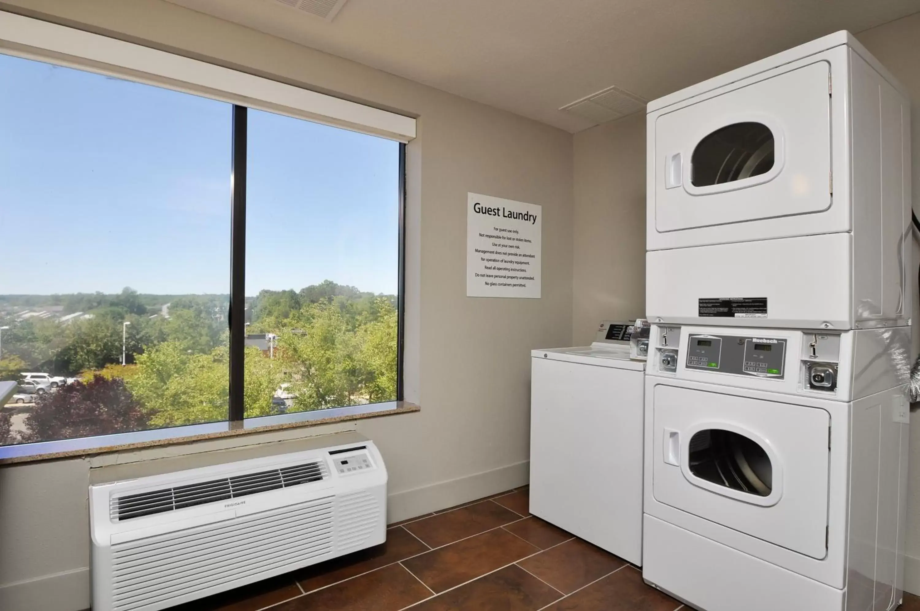 Other, Kitchen/Kitchenette in Holiday Inn Express Quantico - Stafford, an IHG Hotel